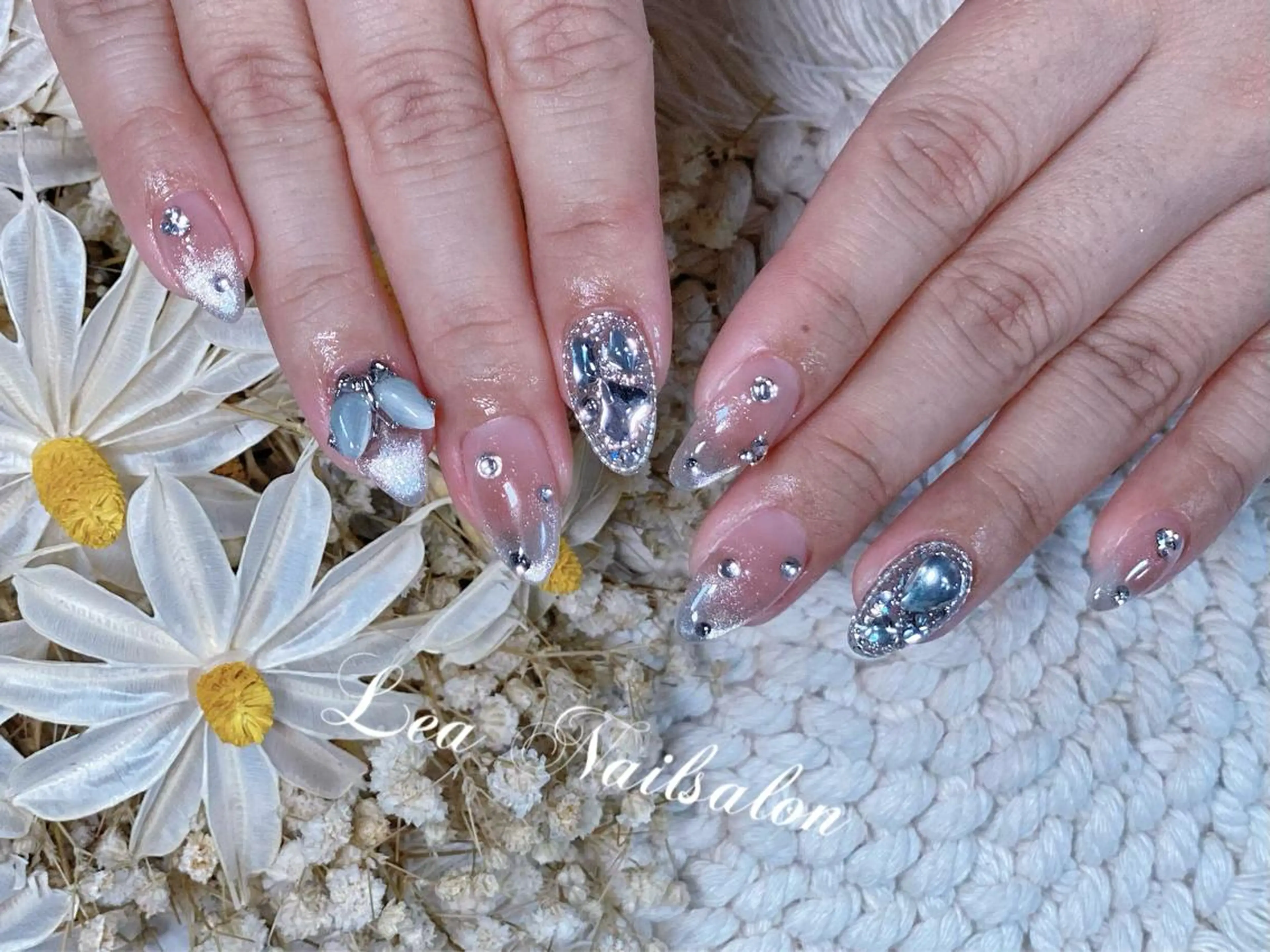 セミロング カラー ネイル Le’a NailSalonのネイルデザイン