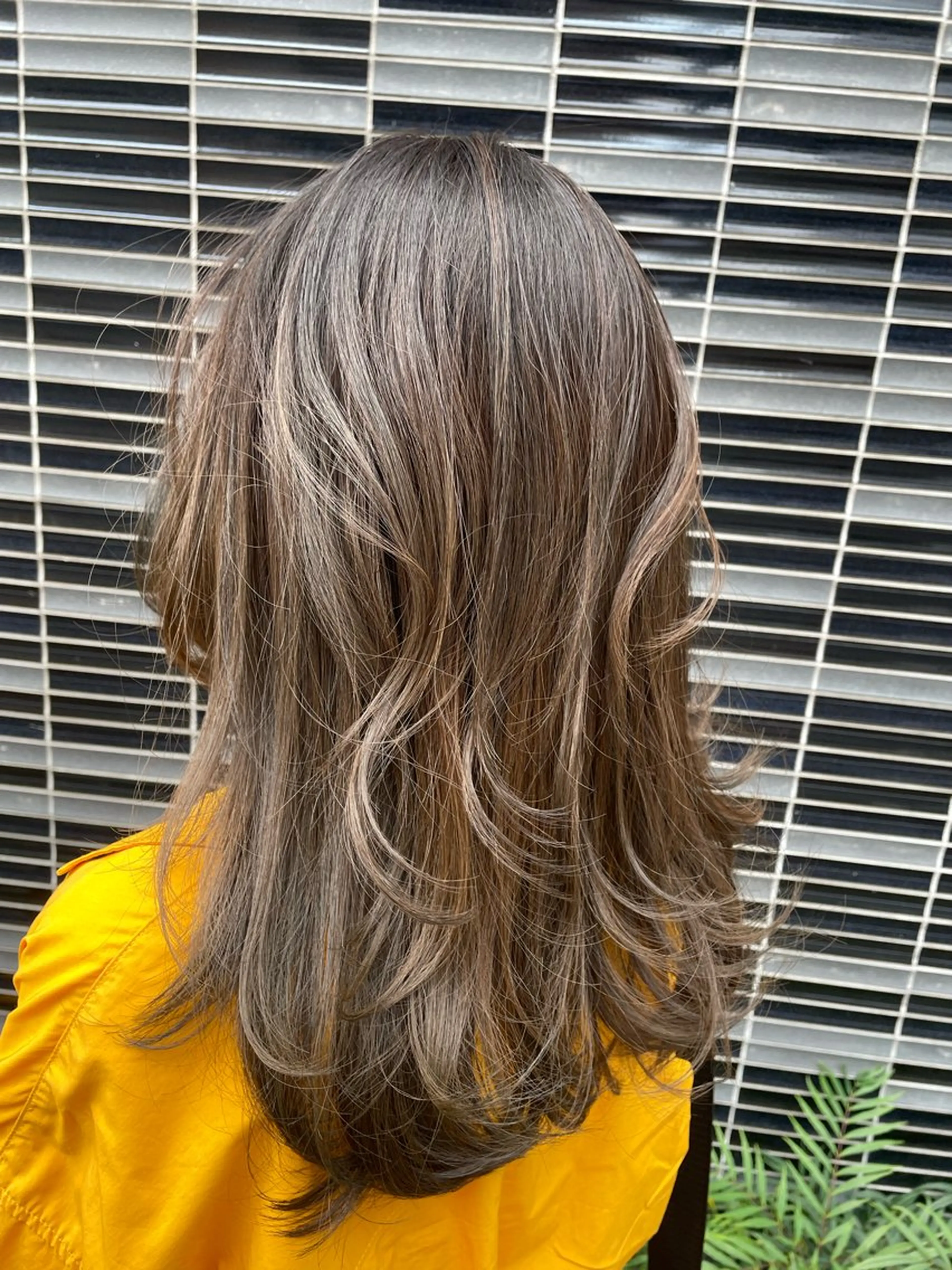 ミディアム カラー カット ヘアカラー トリートメント 【透明感ツヤカラー】 三浦寛之のヘアスタイル