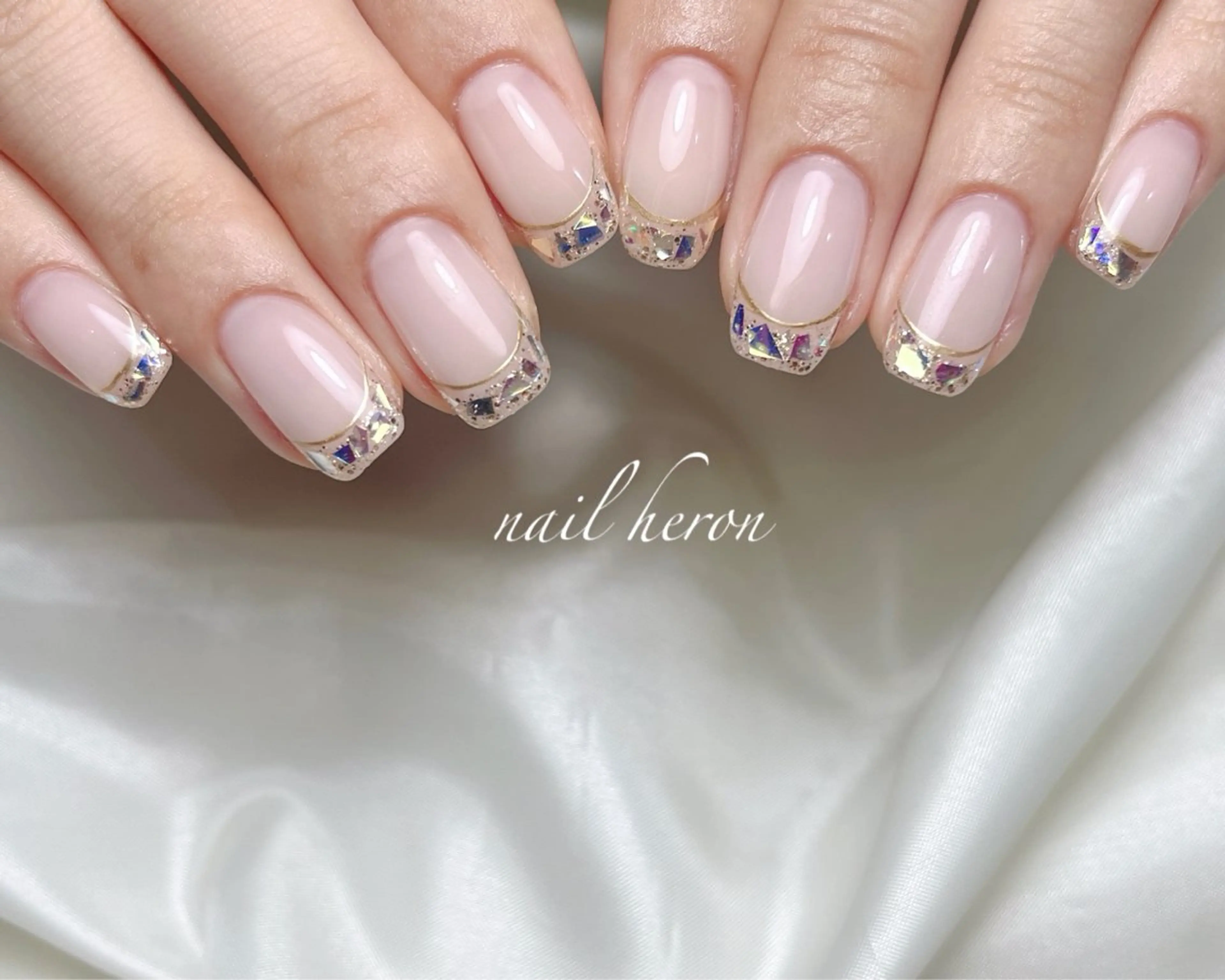 ネイル フレンチネイル ガラスフレンチ ハンドネイル saki_ nail heronのネイルデザイン