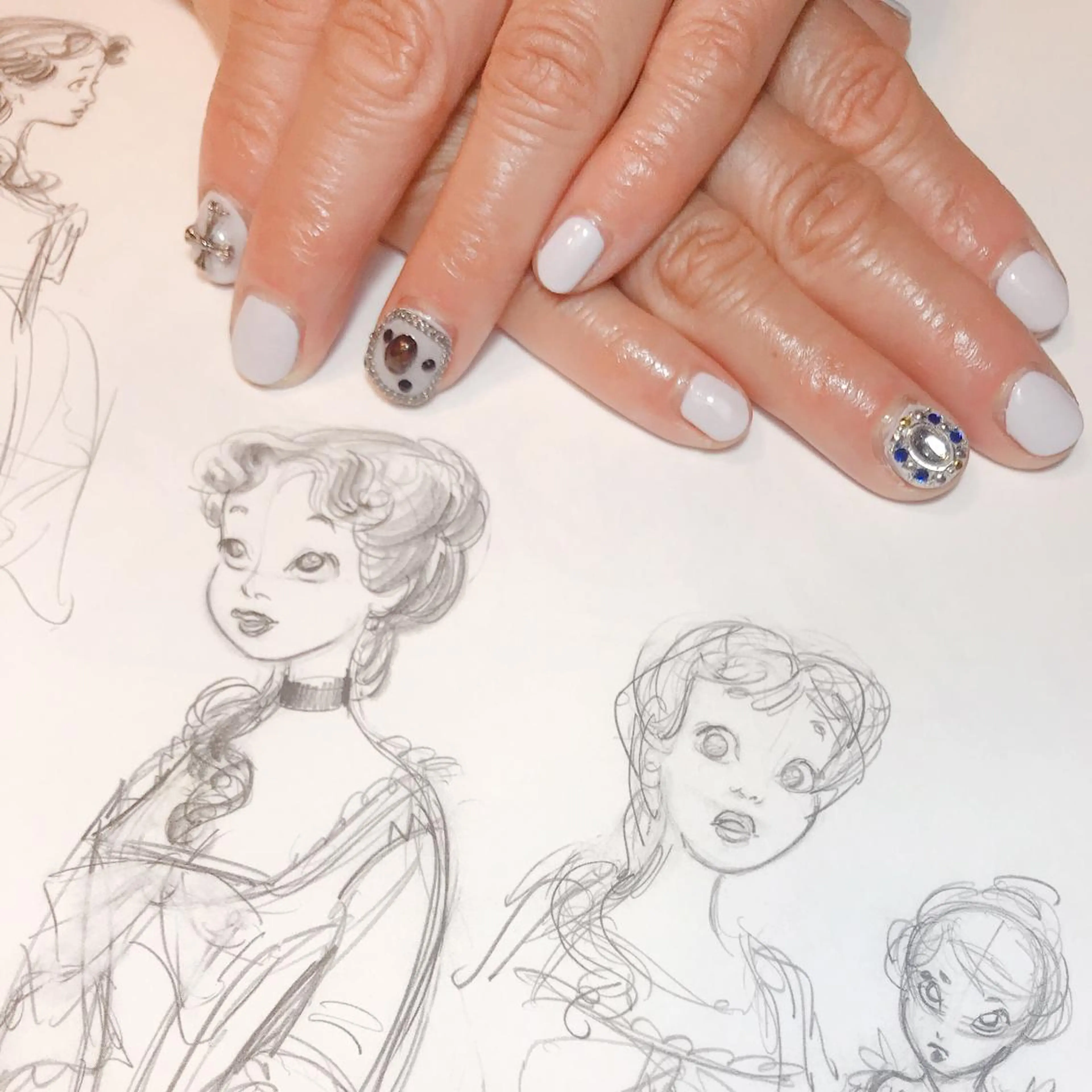 ネイル アートネイル ストーンネイル owlnail /持込みデザイン専門のネイルデザイン