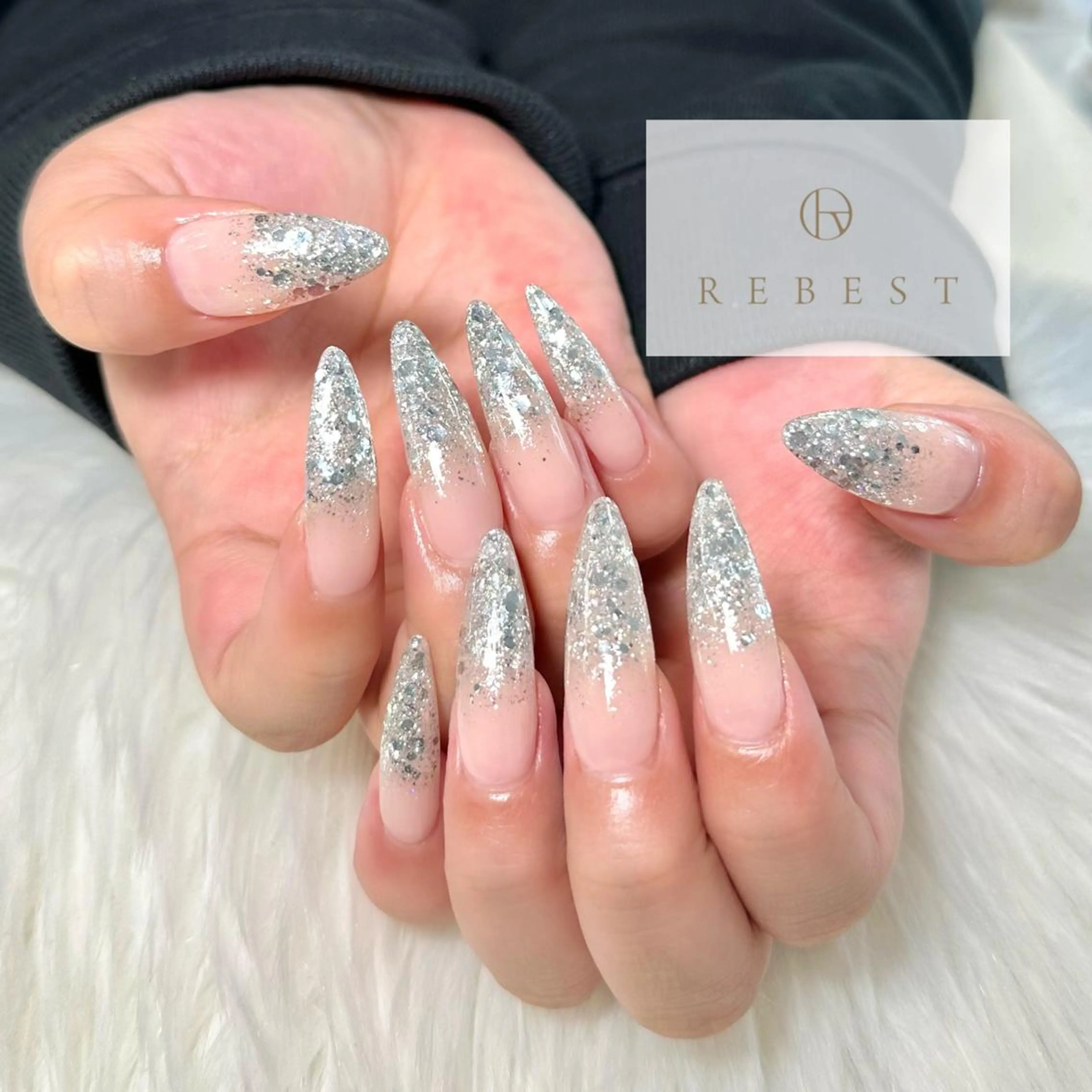 ネイル REBEST京橋 🦋Curumiのネイルデザイン