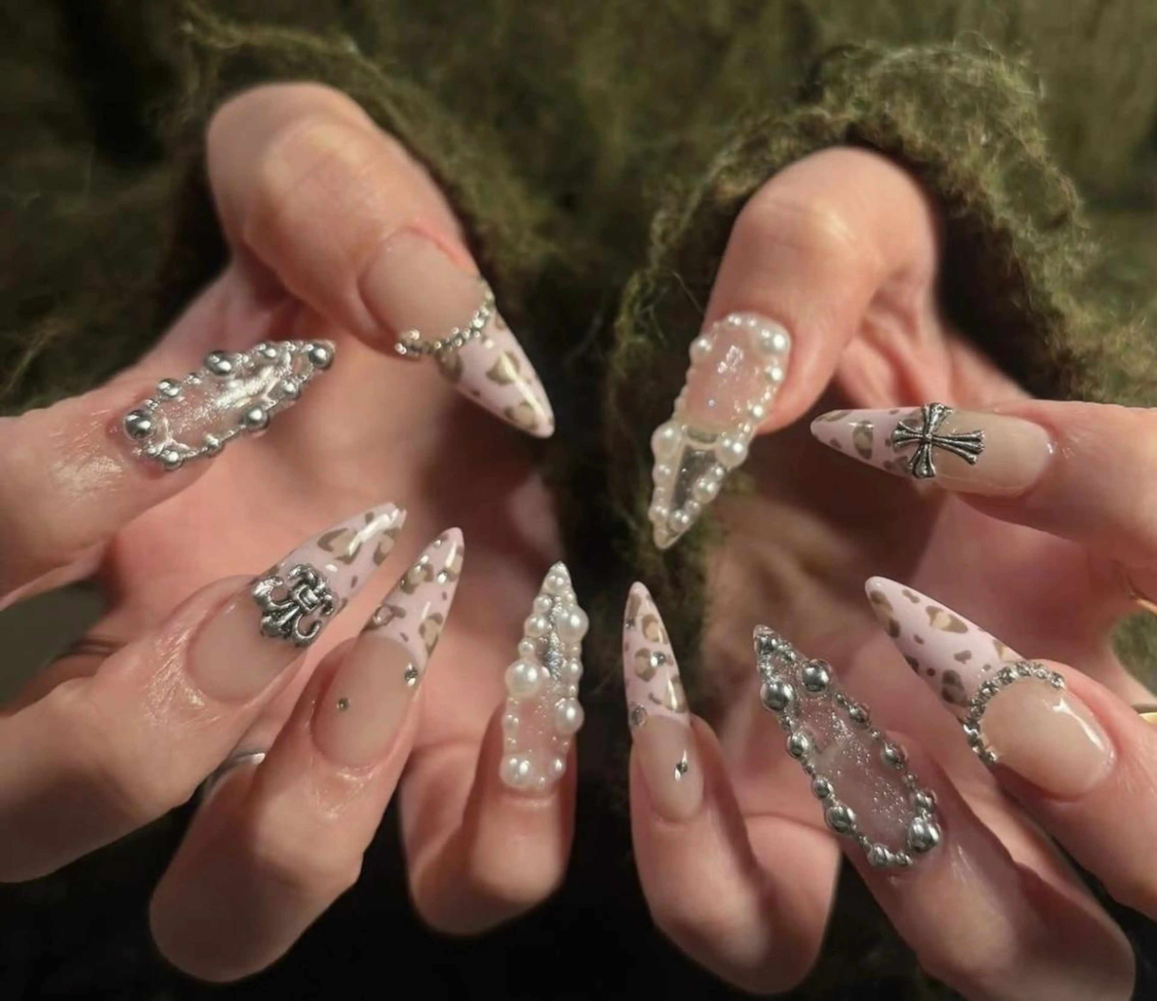 ネイル 長さ出し フレンチネイル グラデーション 卒業式 マグネットネイル ハンドネイル MIHANA NAILのネイルデザイン