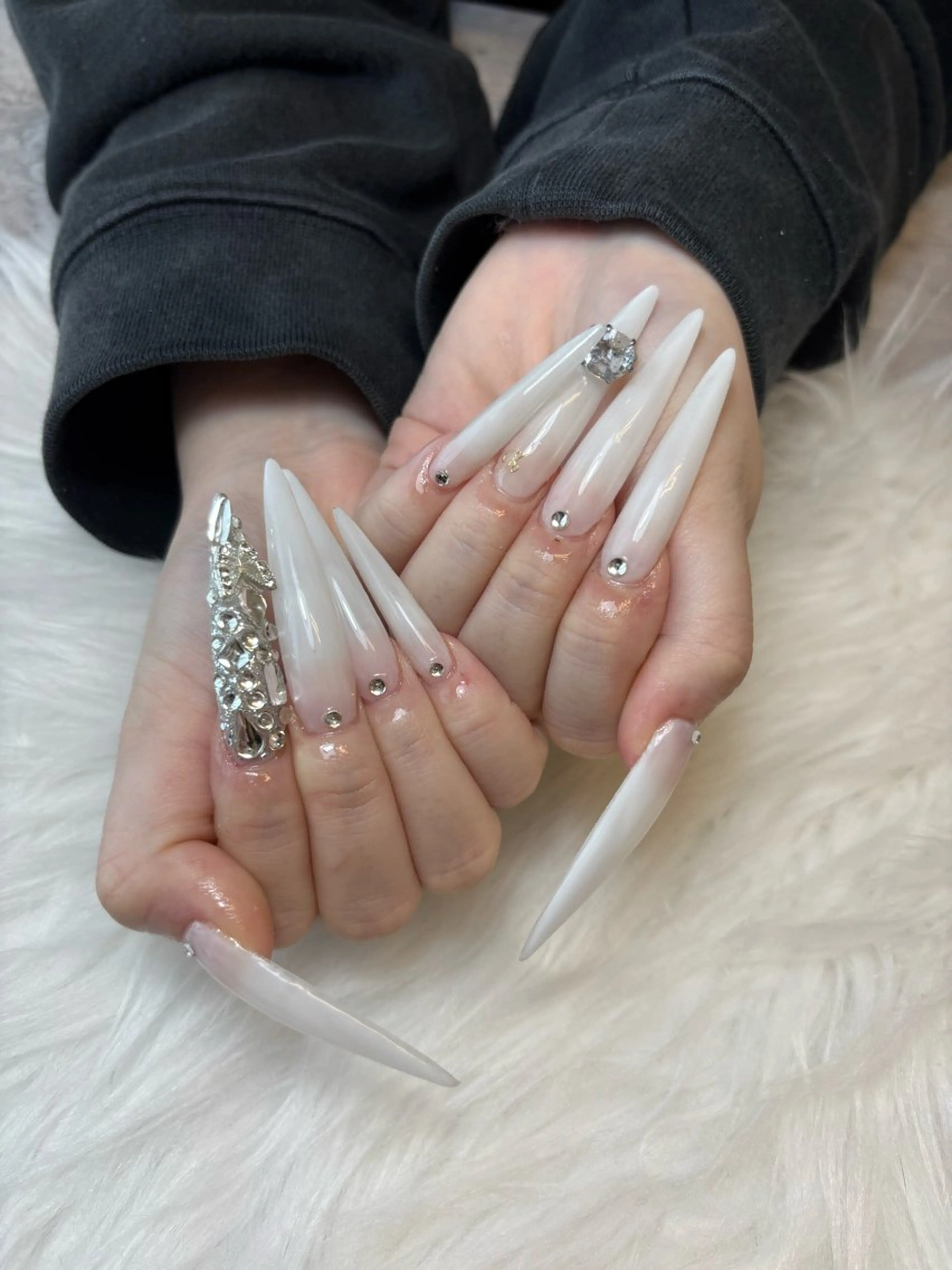 ネイル ロングネイル ネイルチップ ハンドネイル ulu nail しえるのネイルデザイン