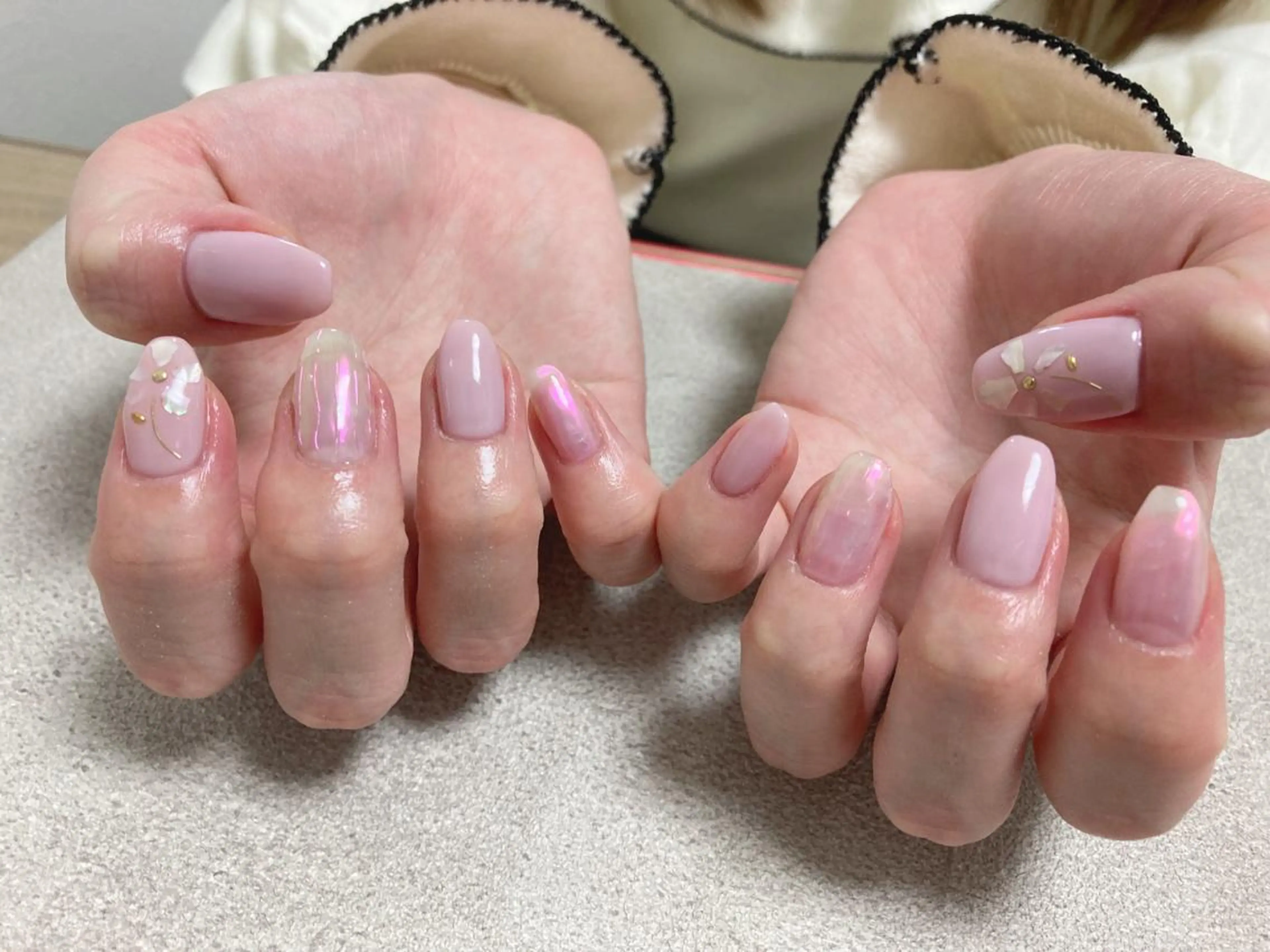 ネイル オーロラネイル フラワーネイル フットネイル フレンチネイル ジェルネイル mogunail &blowのネイルデザイン