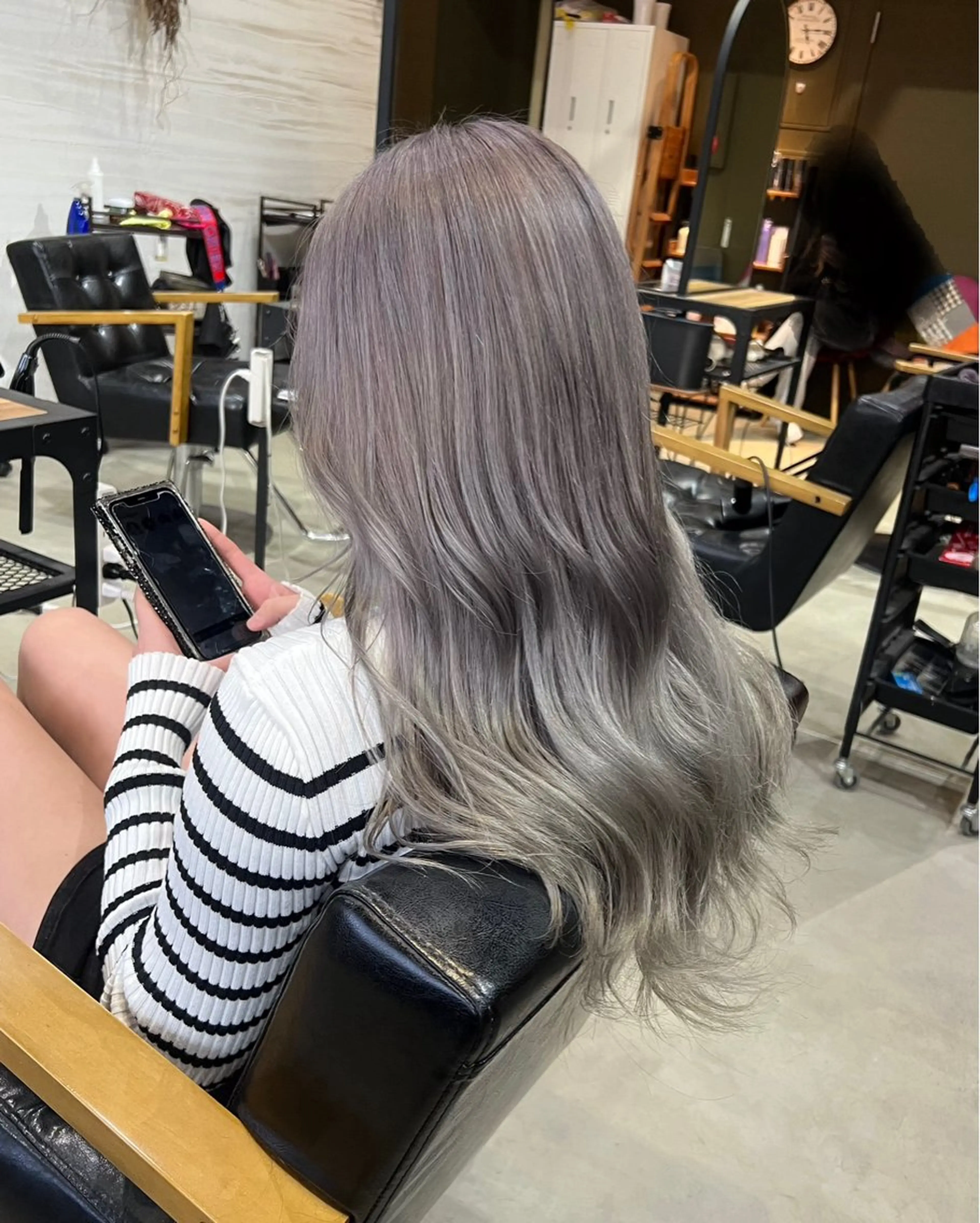 ロング カラー ヘアカラー トリートメント 藤本 翔己のヘアスタイル