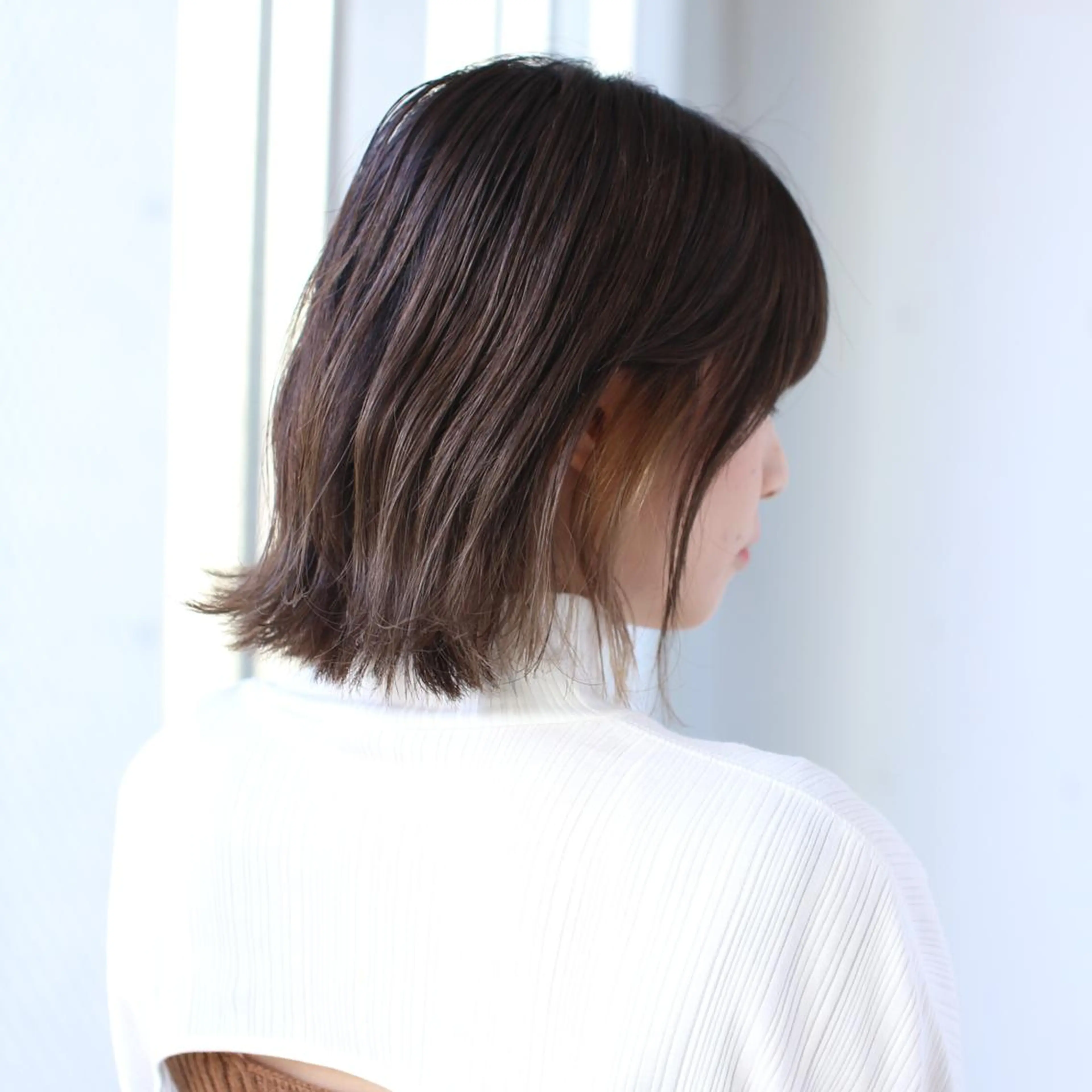 ミディアム カラー 中西 美聖のヘアスタイル