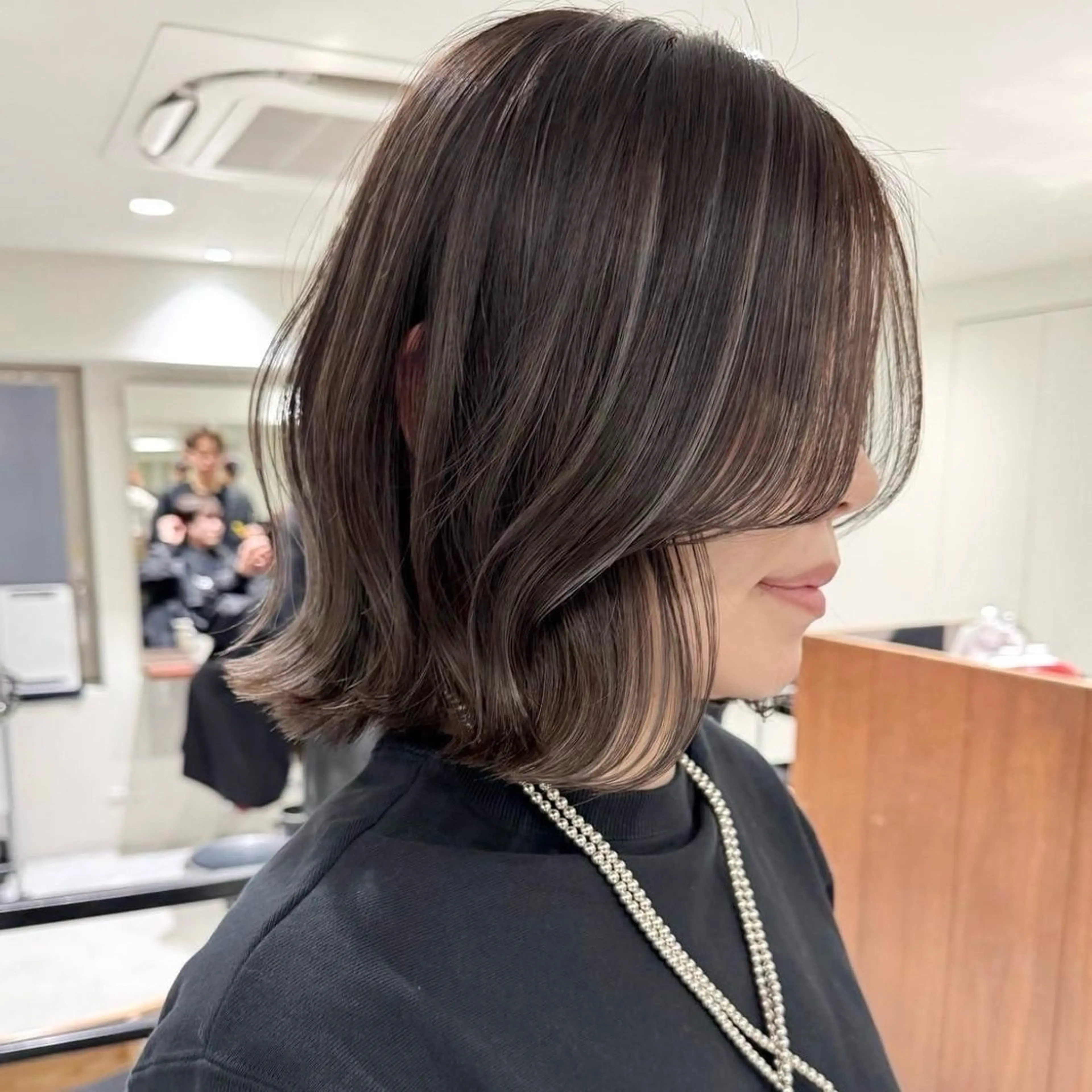 ショート カラー カット ヘアカラー ボブ/縮毛矯正/美髪 似合わせ/透明感カラのヘアスタイル