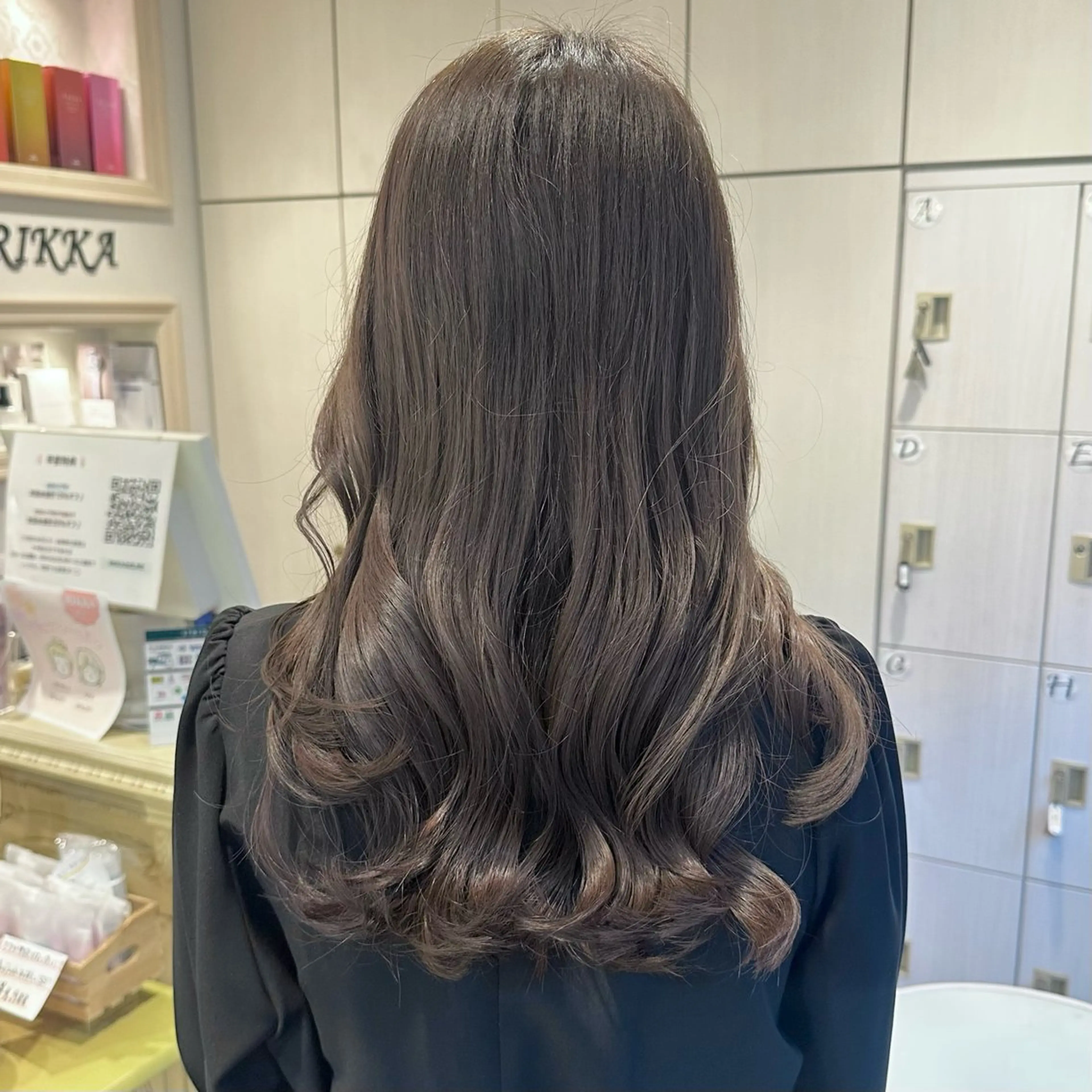 ミディアム カラー ヘアアレンジ 韓国ヘア/レイヤー 顔周りカット/ユキナのヘアスタイル