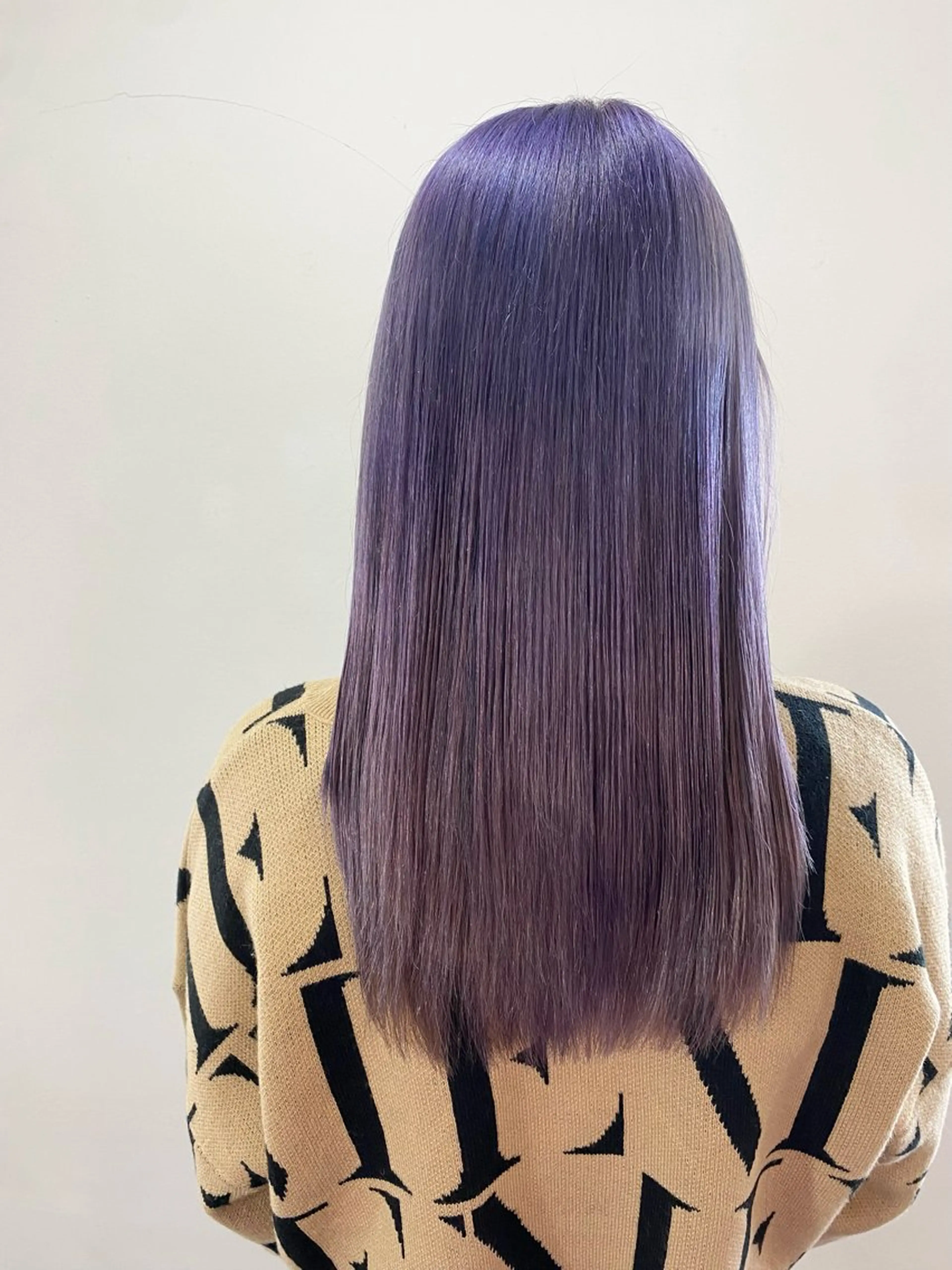 セミロング カラー ラベンダーカラー ヘアカラー Kazaoka Saraのヘアスタイル