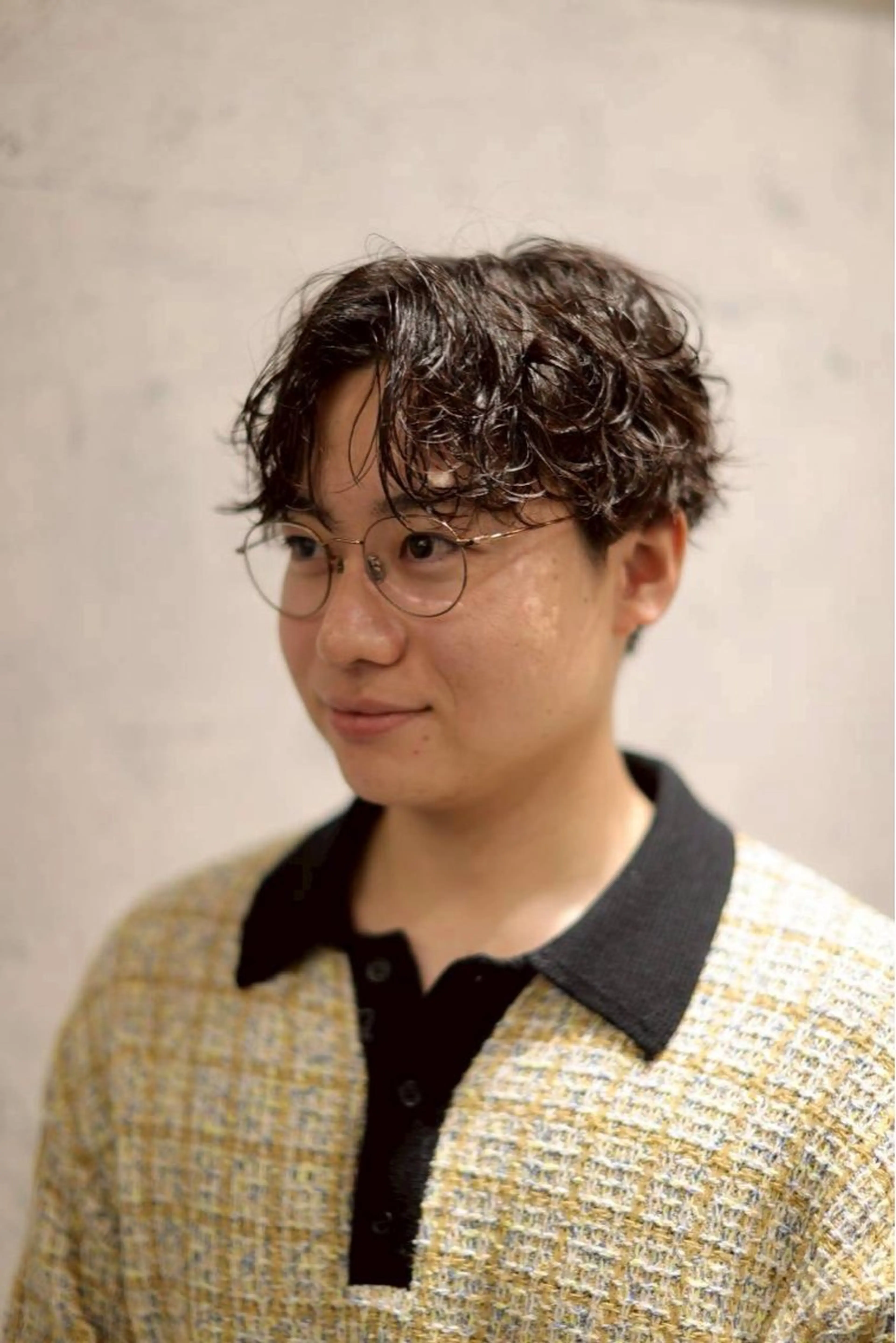 カット＋パーマ各種（ツイストスパイラル／波巻き／フェザー／シャドウ）￥14950→￥11990の写真