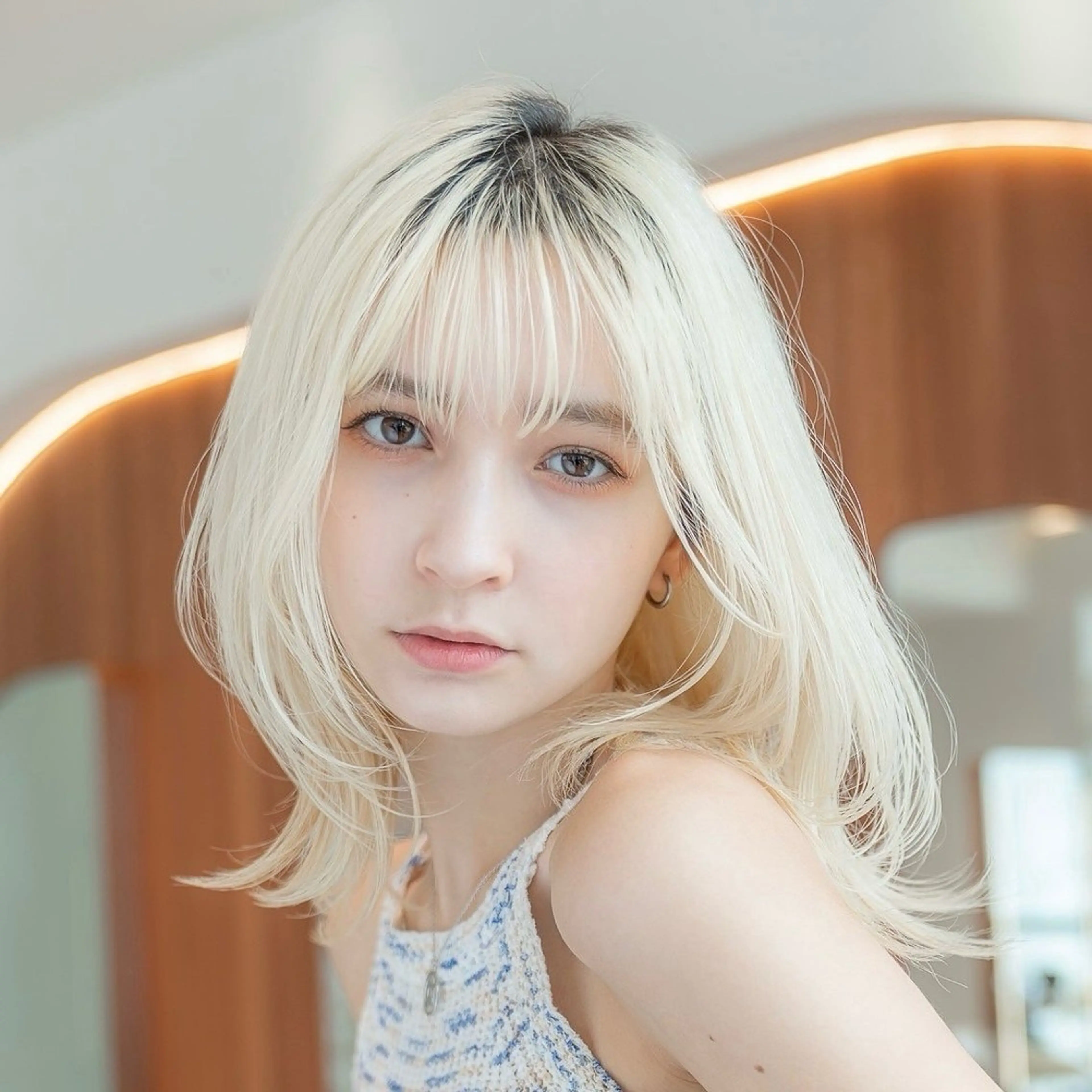 ロング カラー ベージュカラー ブリーチ ホワイトベージュ 顔周りカット 髪質改善 ブリーチカラー/渋谷 /髪質改善/shinのヘアスタイル