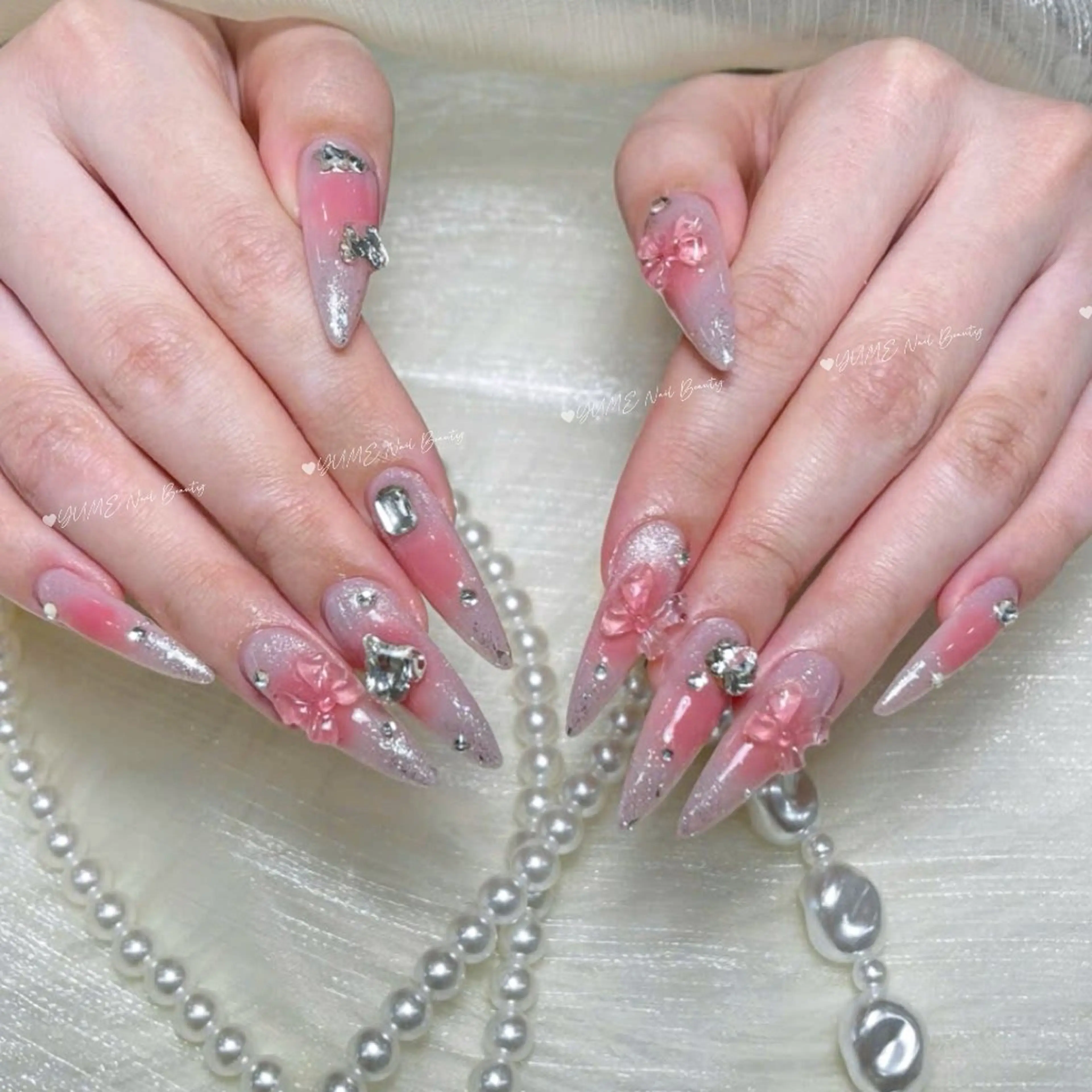 ミディアム ハンドネイル YUME Nail Beautyのネイルデザイン