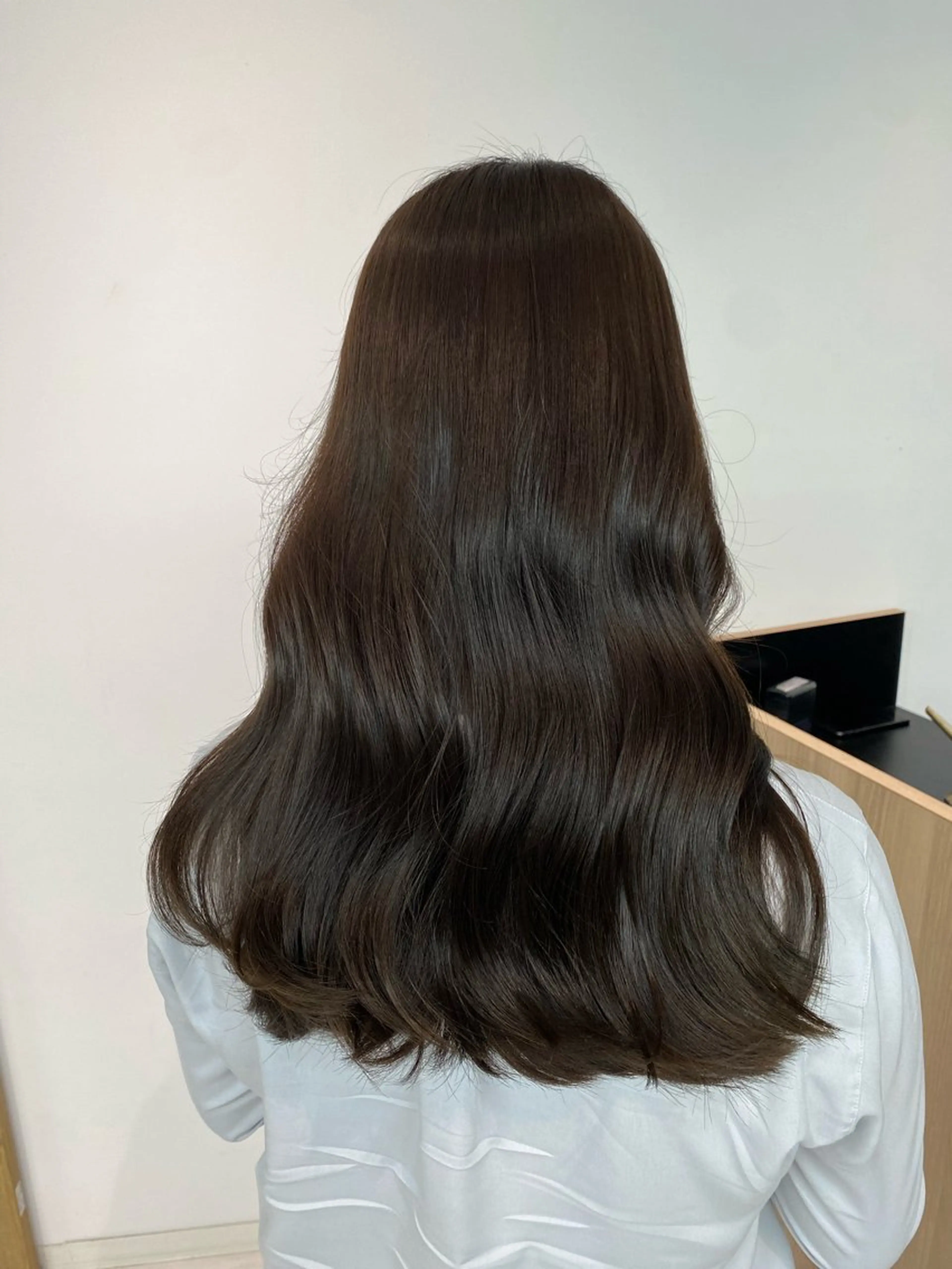 ロング 渡邉 佳穂のヘアスタイル