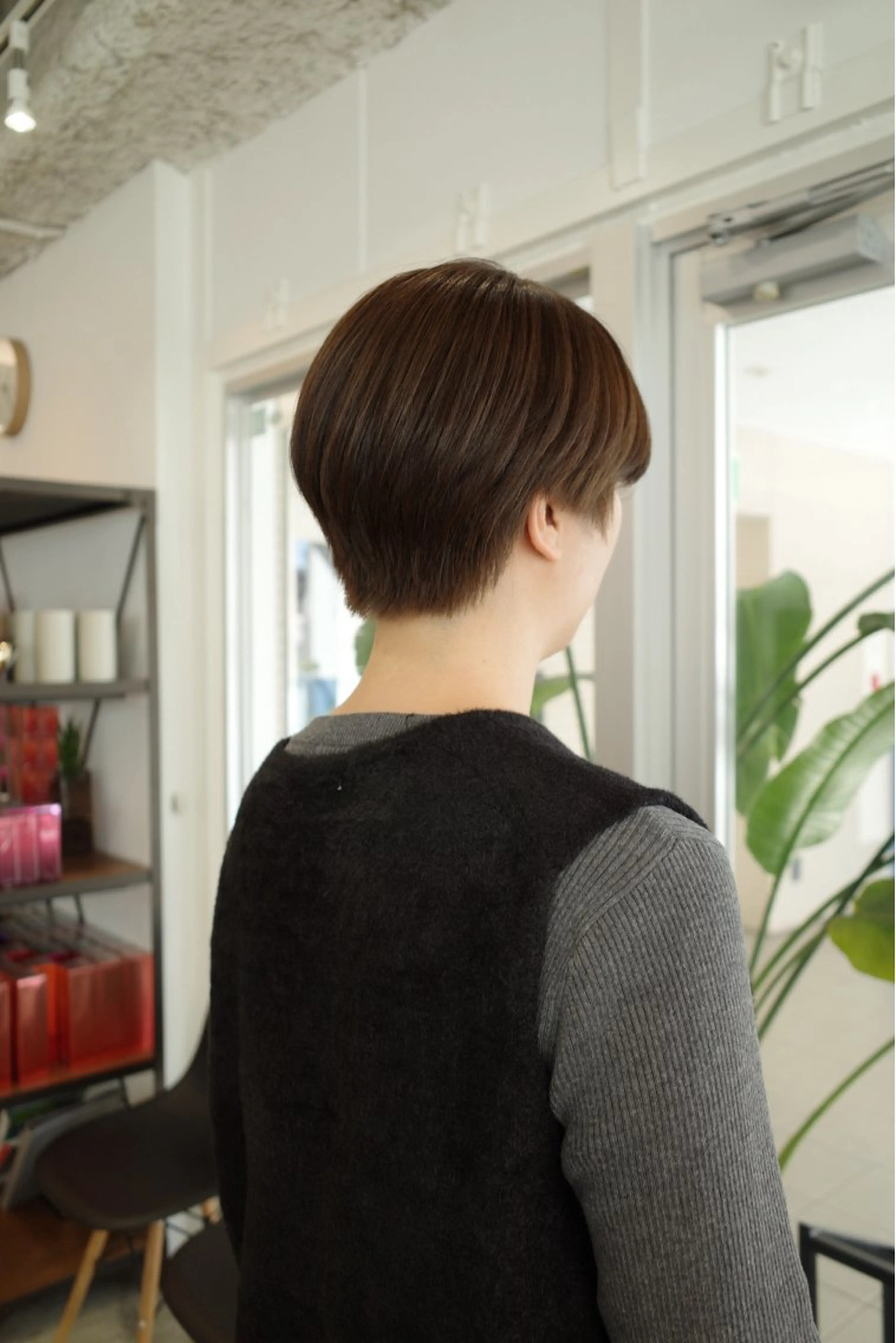 ショート カラー ブラウンカラー マロンブラウン ショートヘア 🌷KARIN/ メンズ、ショート🍃のヘアスタイル