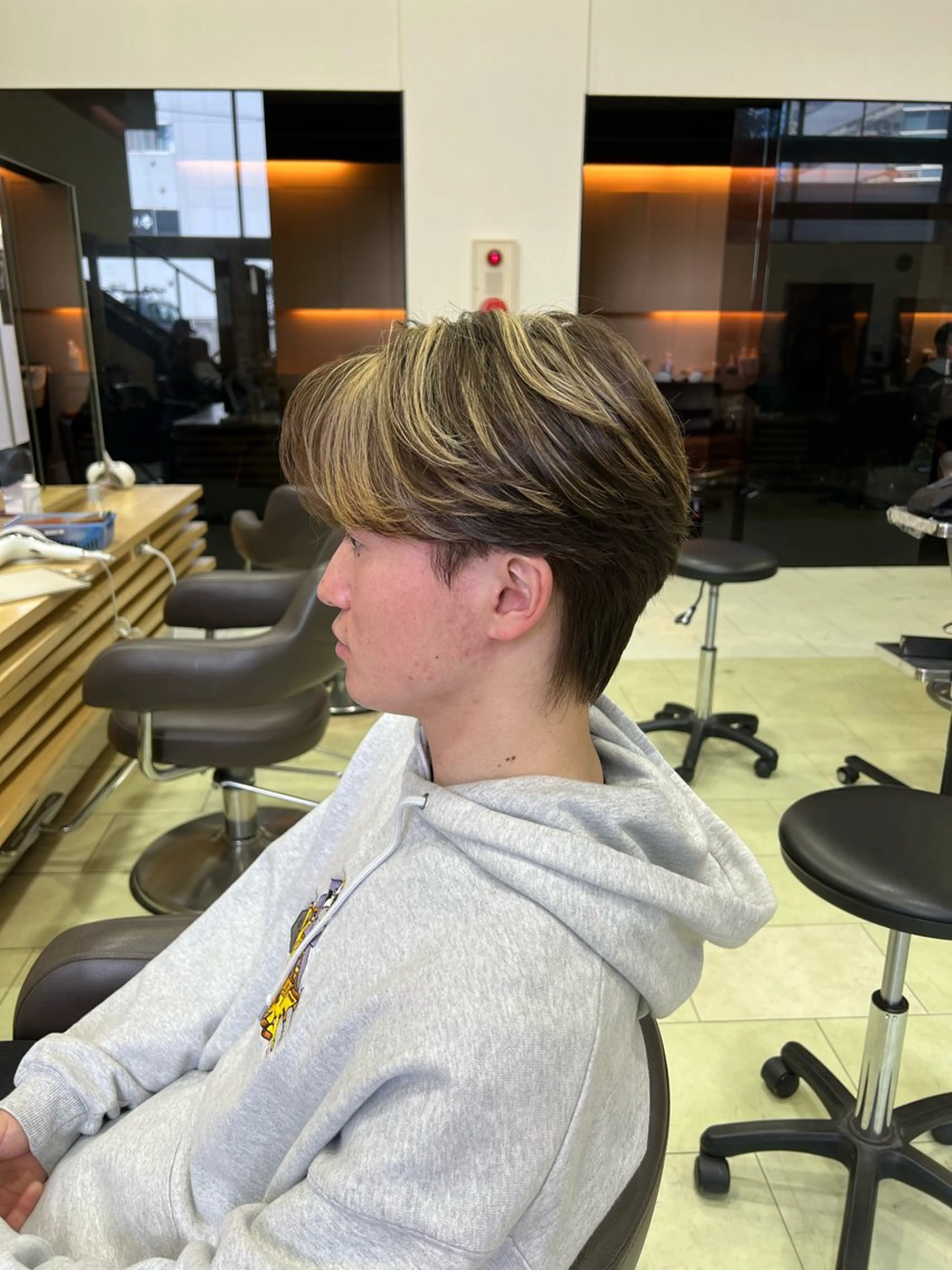 ショート カラー パーマ メンズ カット ヘアカラー パーマ メンズ特化 【かな】のヘアスタイル