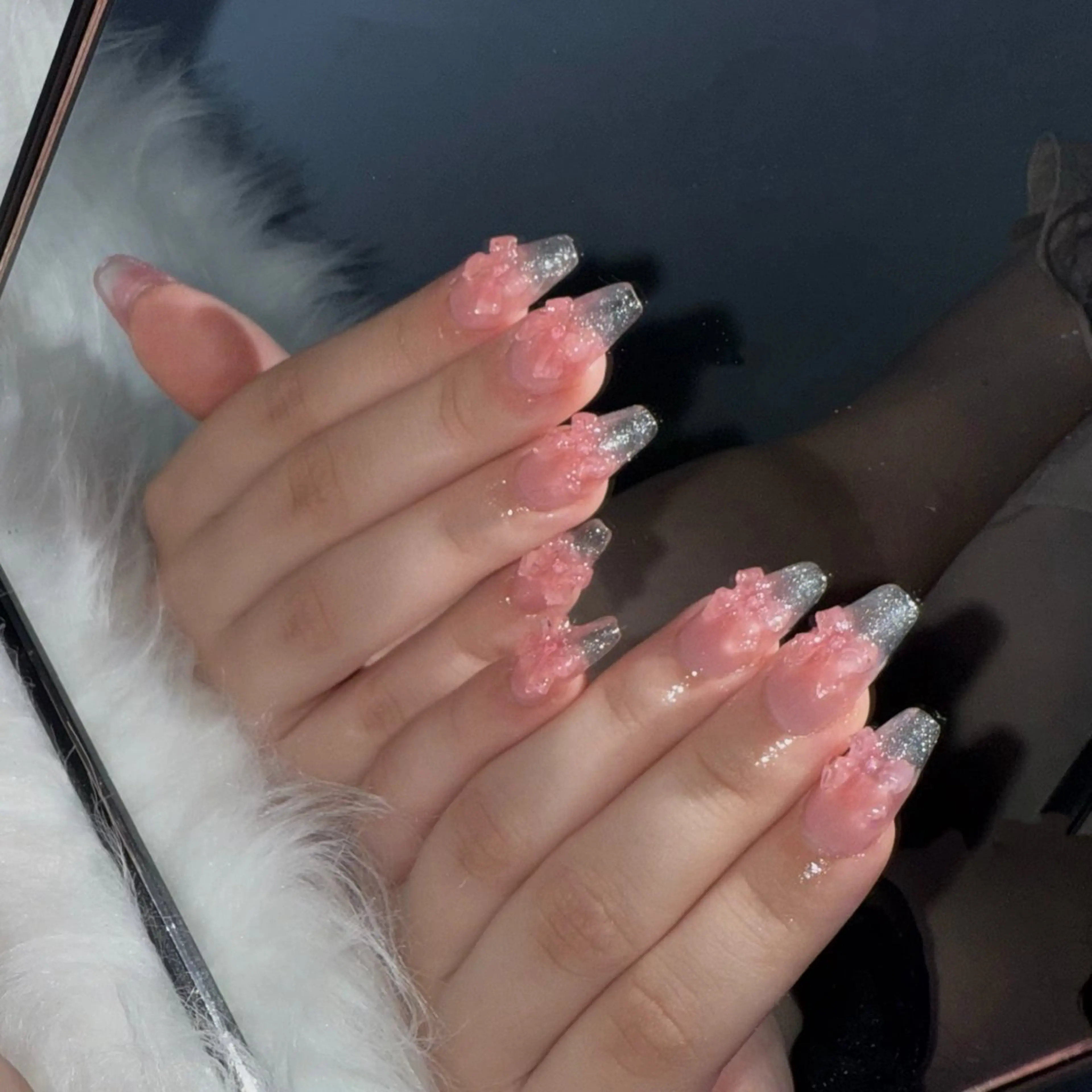 ネイル チークネイル クリアネイル 長さ出し ワンホンネイル ハンドネイル BiBi Nanakaのネイルデザイン