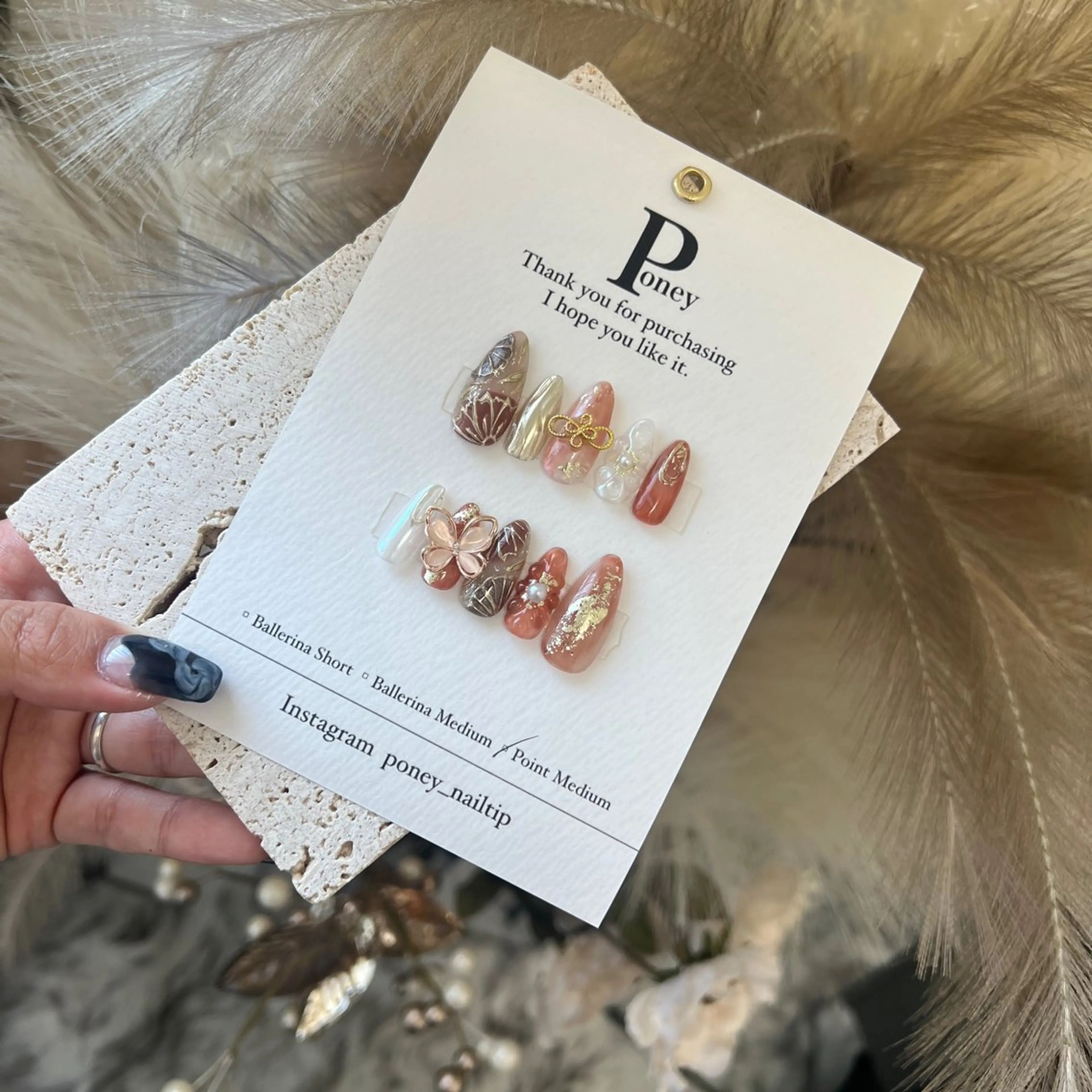 ネイル Poney Nail Hikaruのネイルデザイン