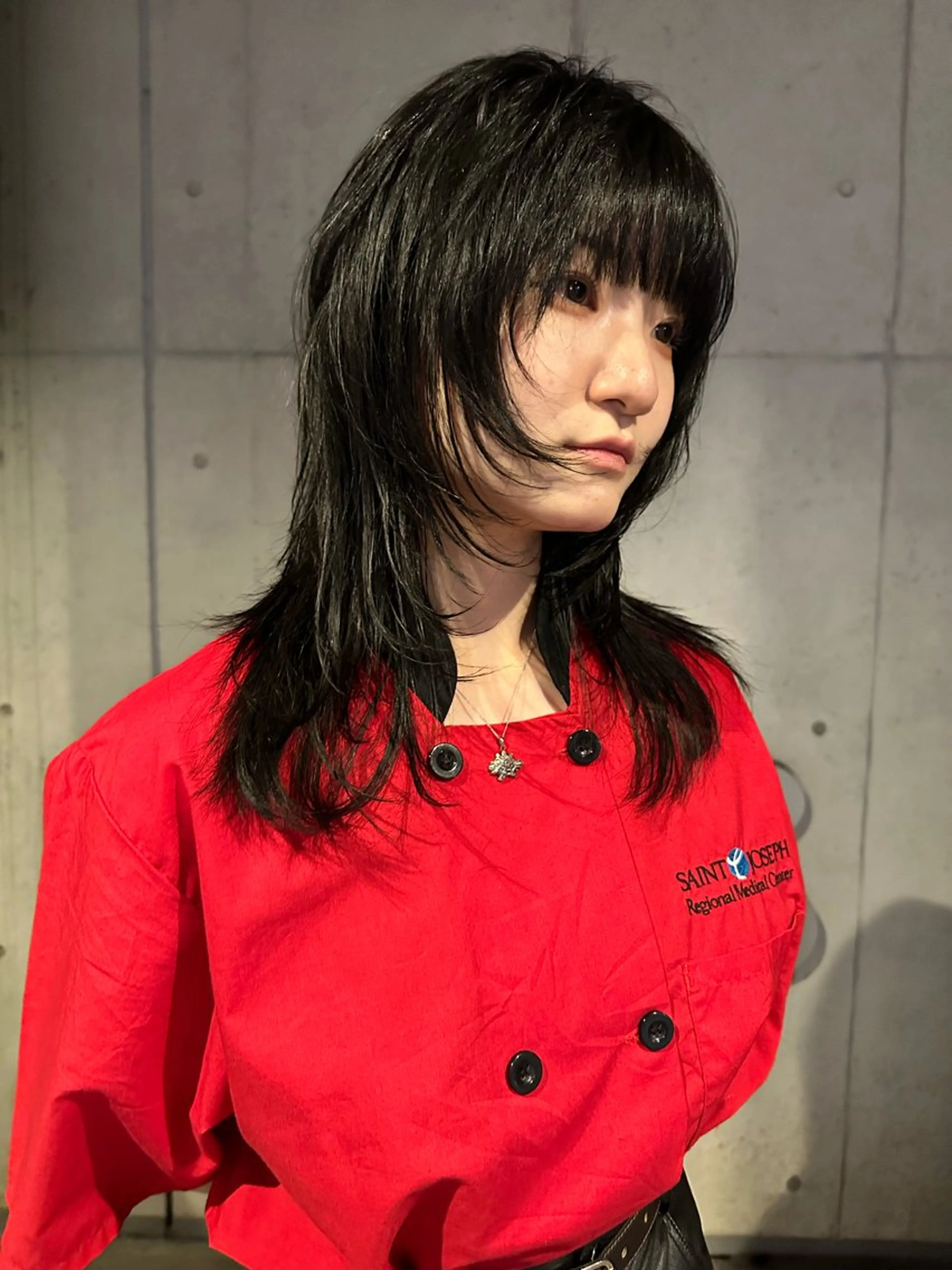 ミディアム カラー レイヤーカット ウルフカット カット ヘアカラー 似合わせウルフ/ レイヤー/山本祐輔のヘアスタイル