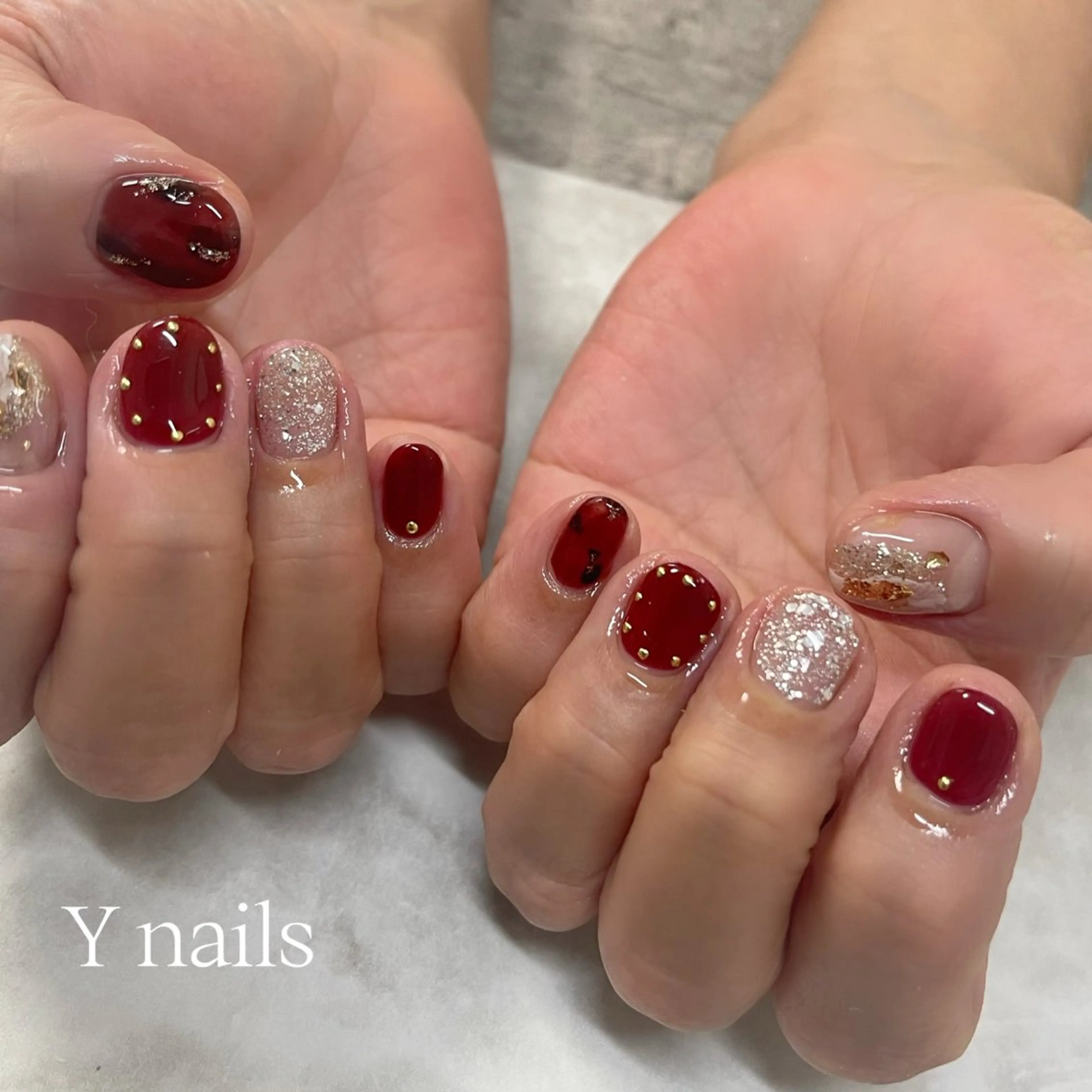 ネイル ニュアンスネイル 赤色 ハンドネイル 沖縄 Y nailsのネイルデザイン