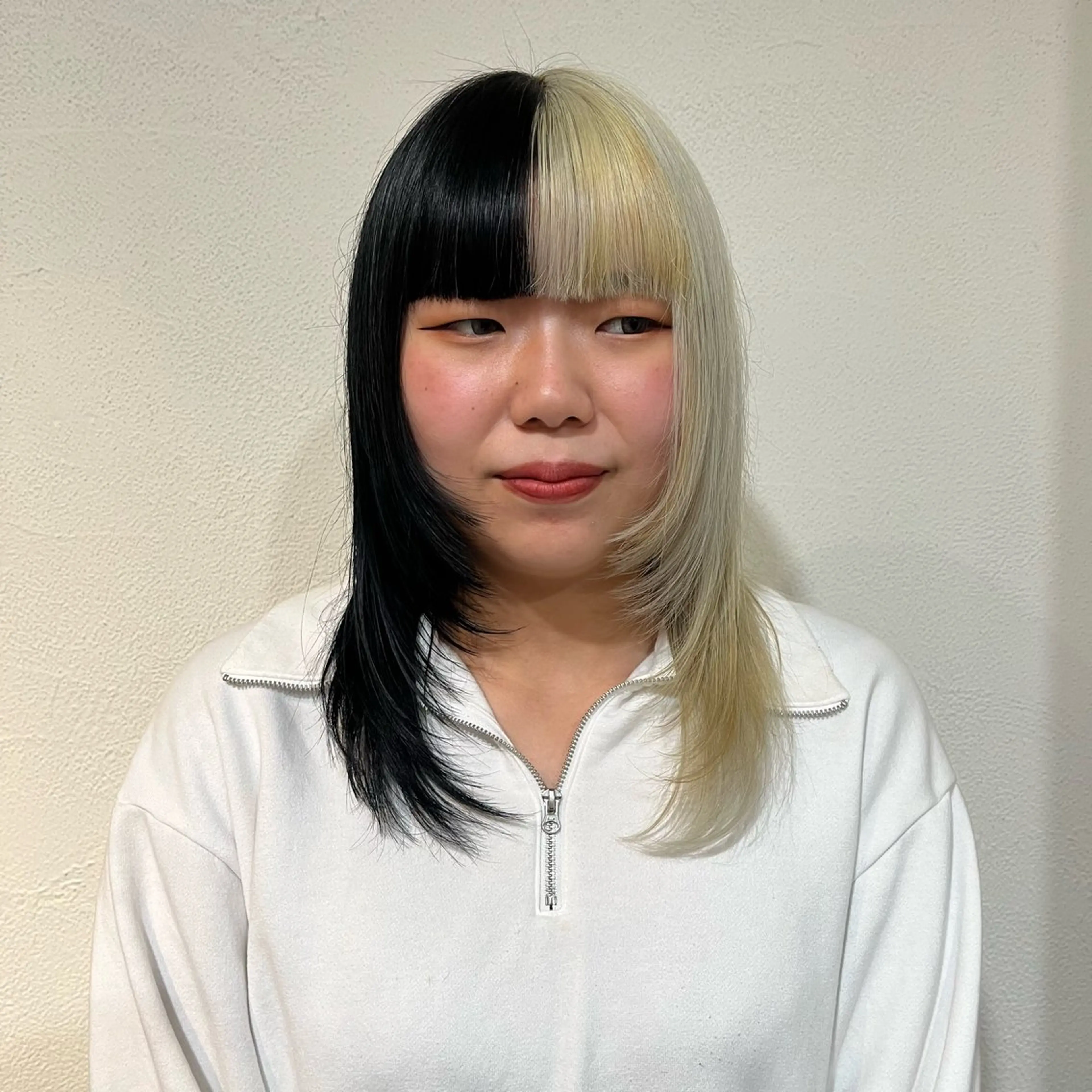カラー ブロンド パ ルのヘアスタイル