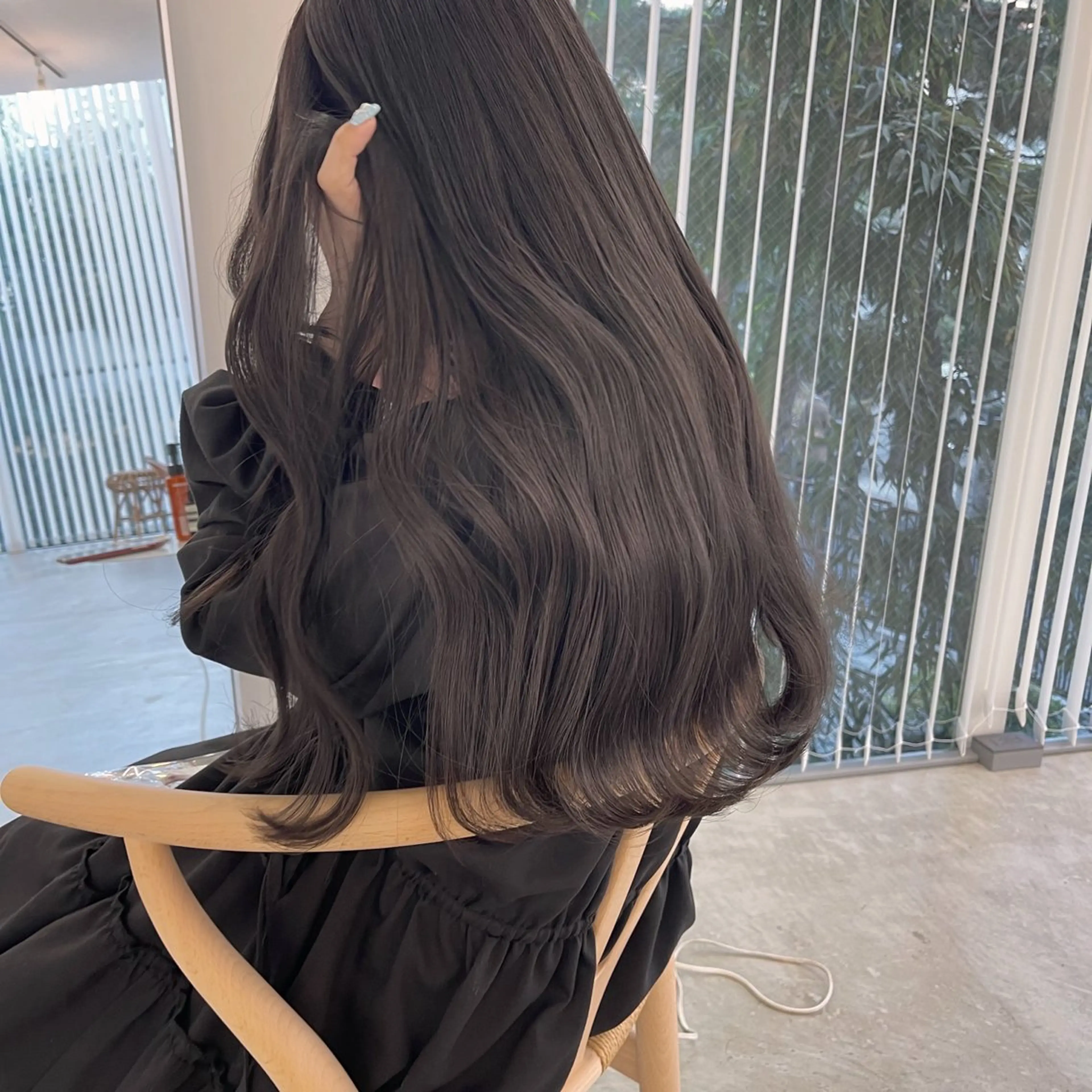 ロング カラー グレージュ カット ヘアカラー トリートメント 高橋大樹/グレージュ 透明感/髪質改善のヘアスタイル