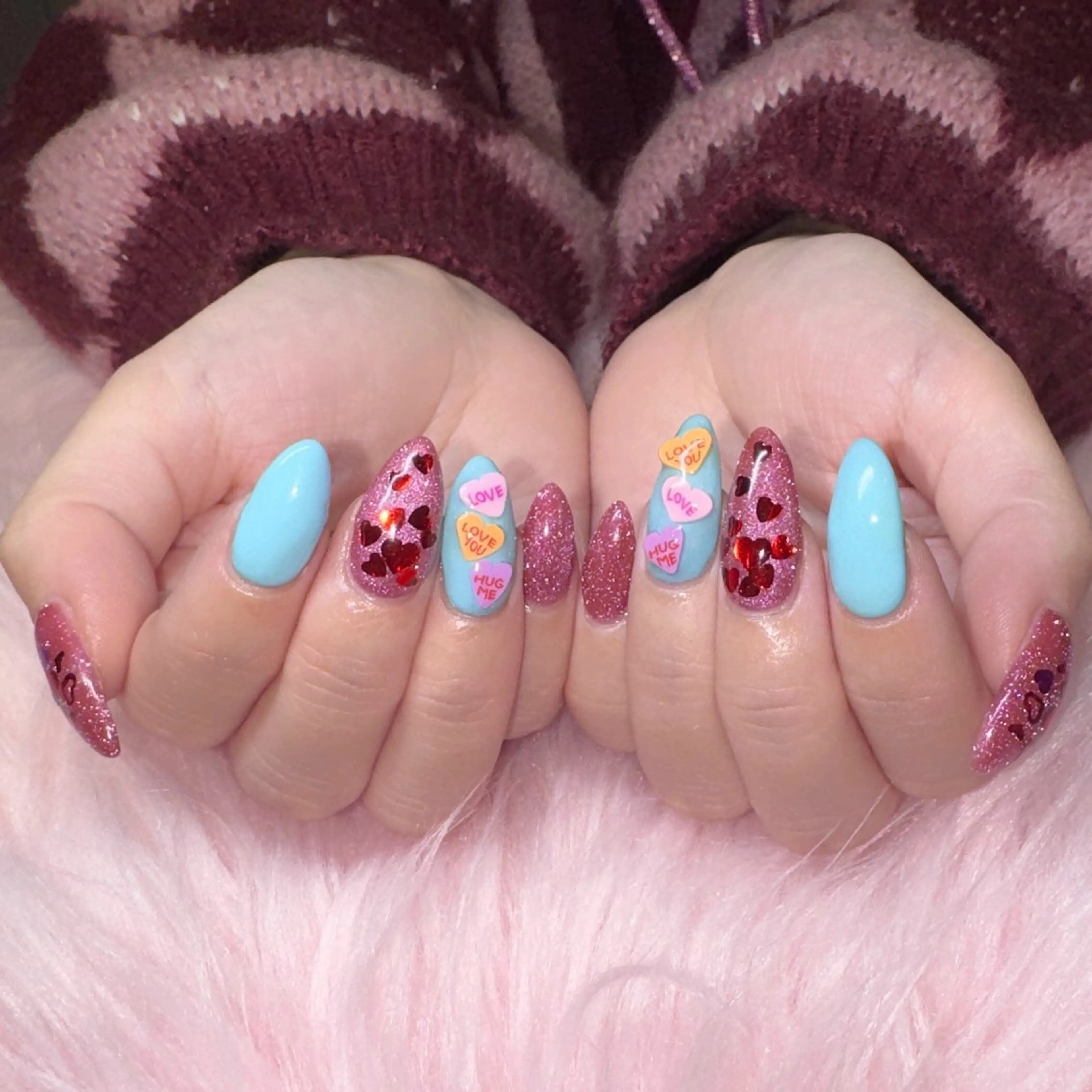 ネイル バレンタイン RIEKO🍒 ワンホン♡推しネイルのネイルデザイン