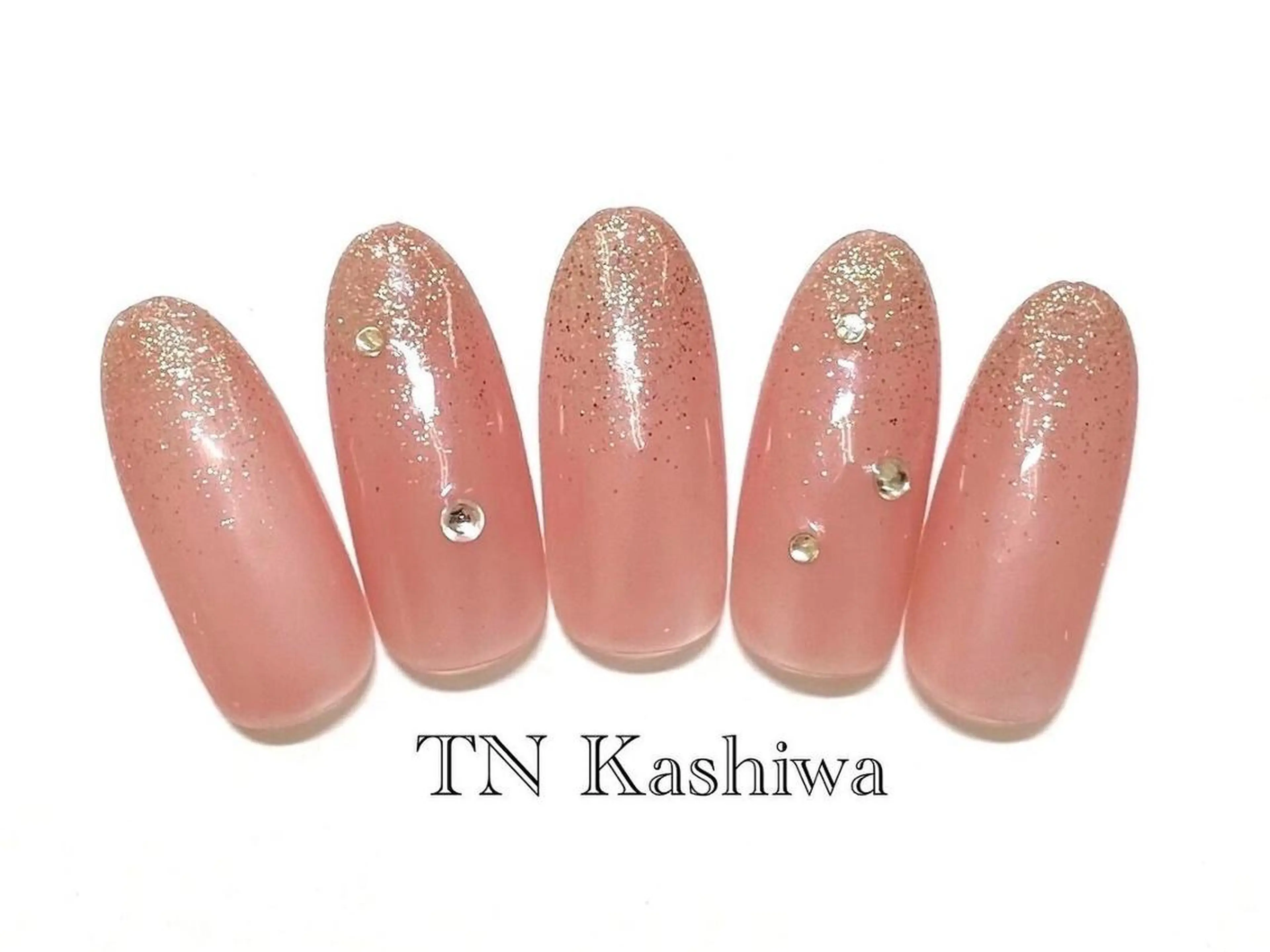 ネイル ハンドネイル 座間 桃香のネイルデザイン