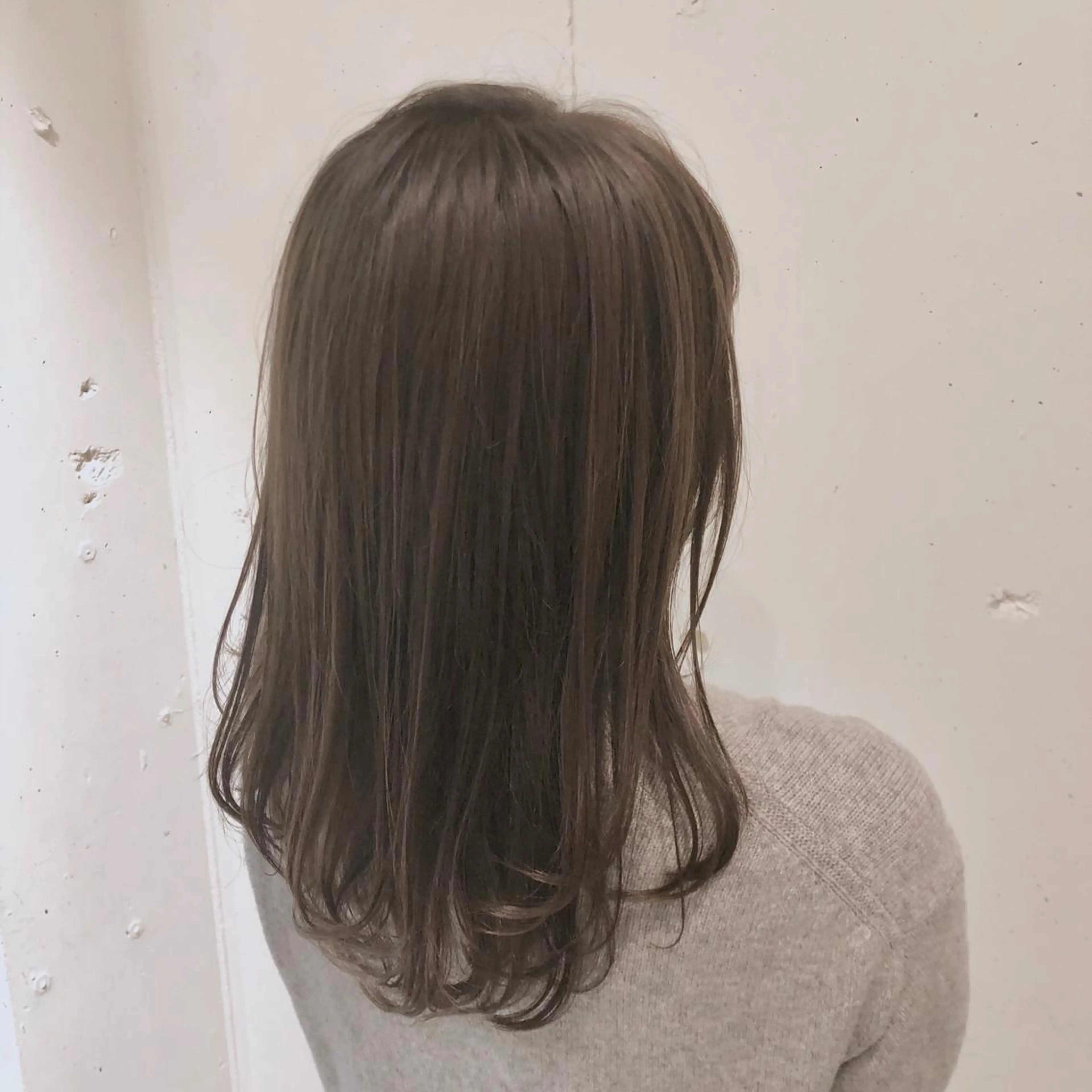 セミロング カラー パーマ ヘアアレンジ バレイヤージュ 黒髪 ブリーチ 透明感カラー デザインカラー 【ツヤ髪美容師】 ツダケイスケのヘアスタイル