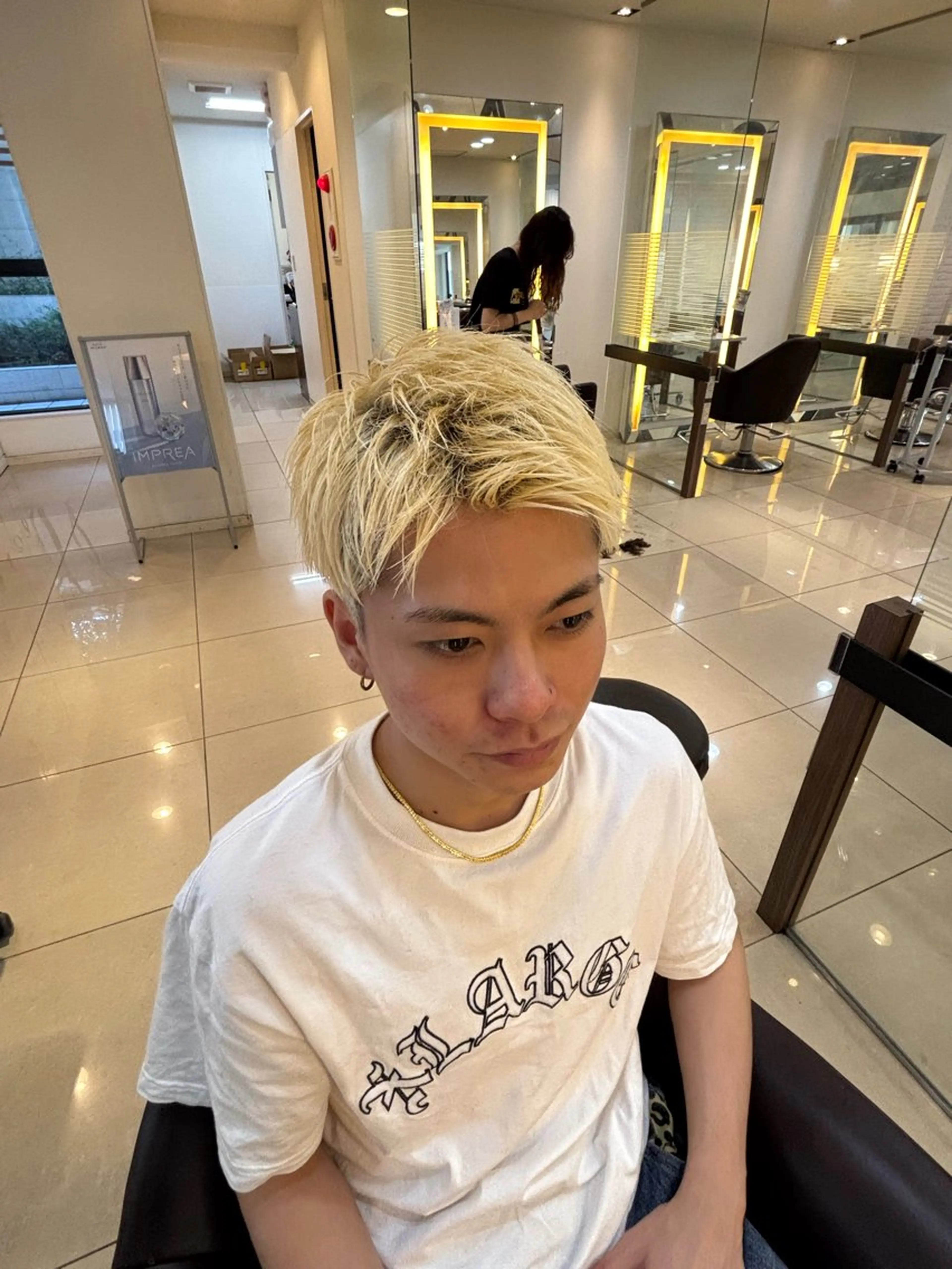 カラー メンズ 辻野 光希のヘアスタイル