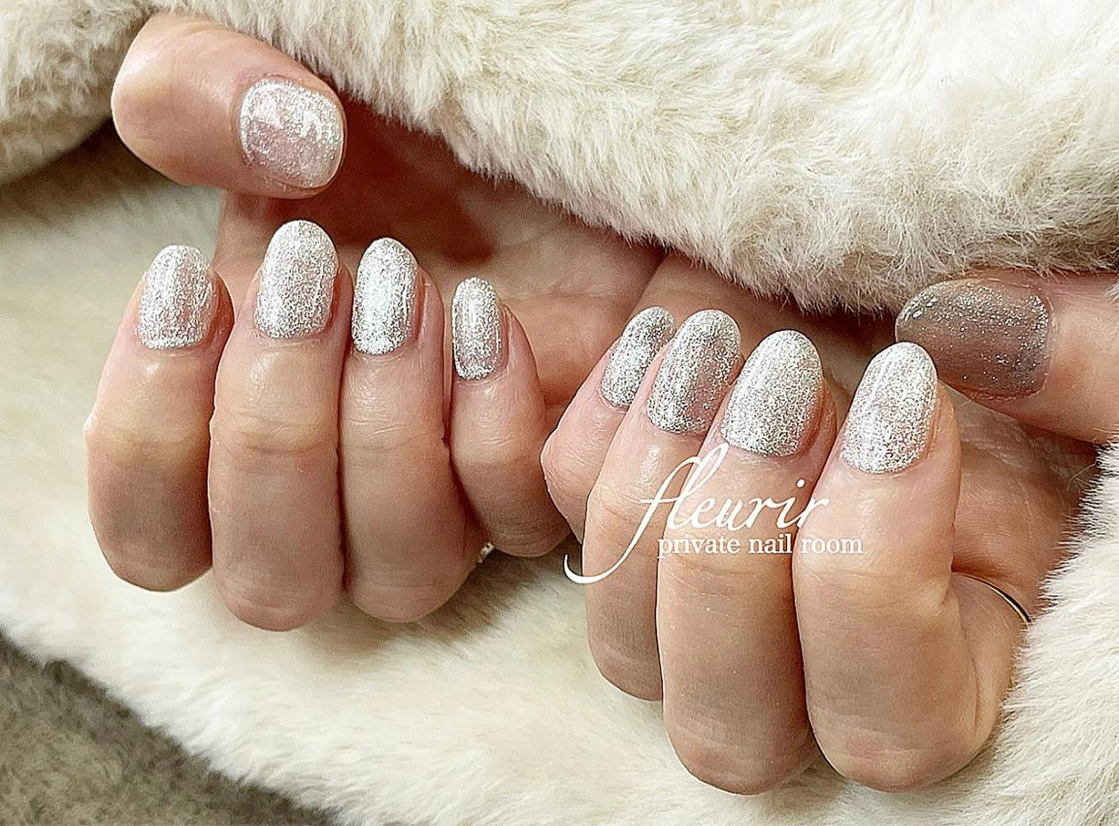 ネイル マグネットネイル シルバー フルリール 【プライベートサロンのネイルデザイン