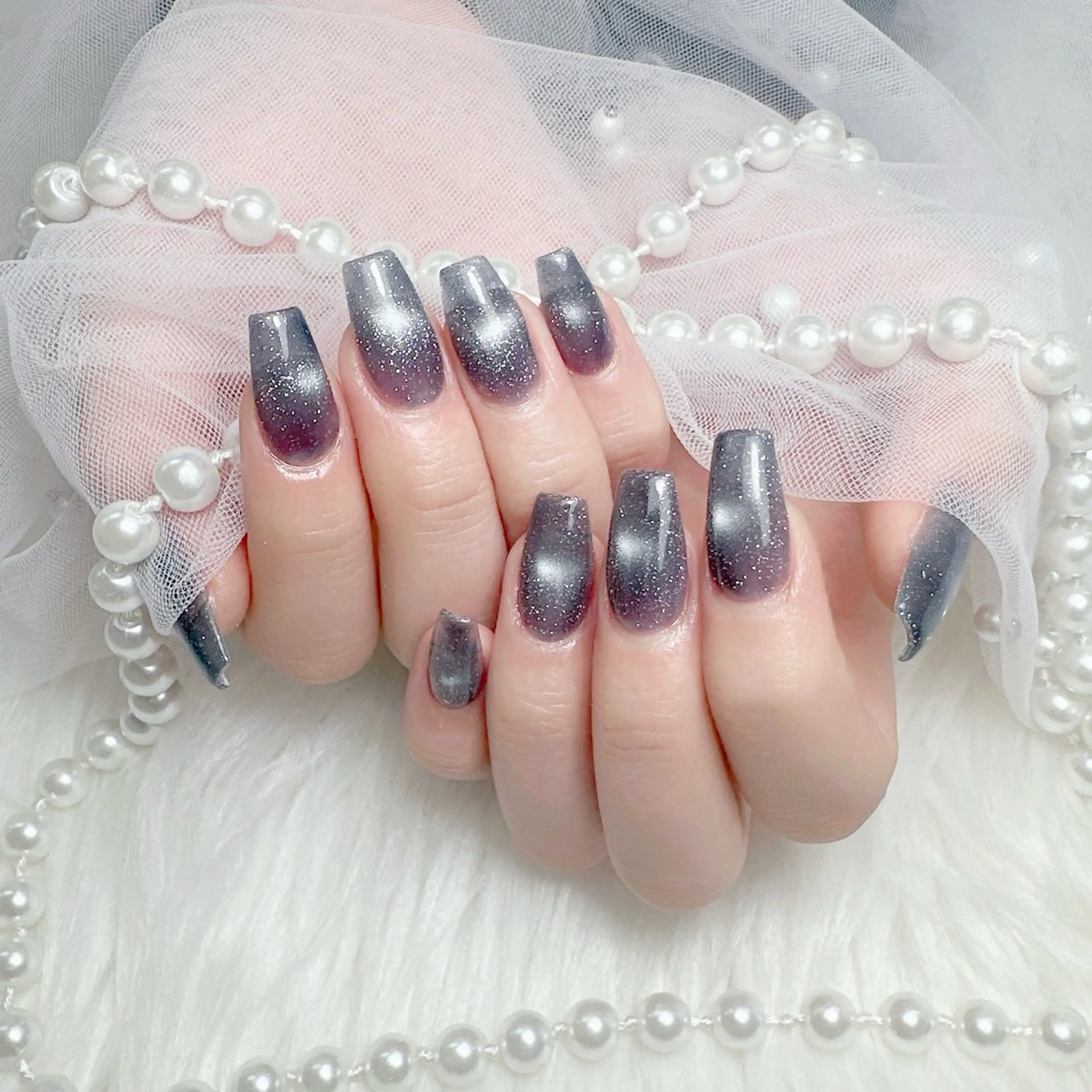 ネイル アートネイル ジェルネイル グラデーション キラキラネイル ラメ(グリッター) ハンドネイル Viola. 優花のネイルデザイン