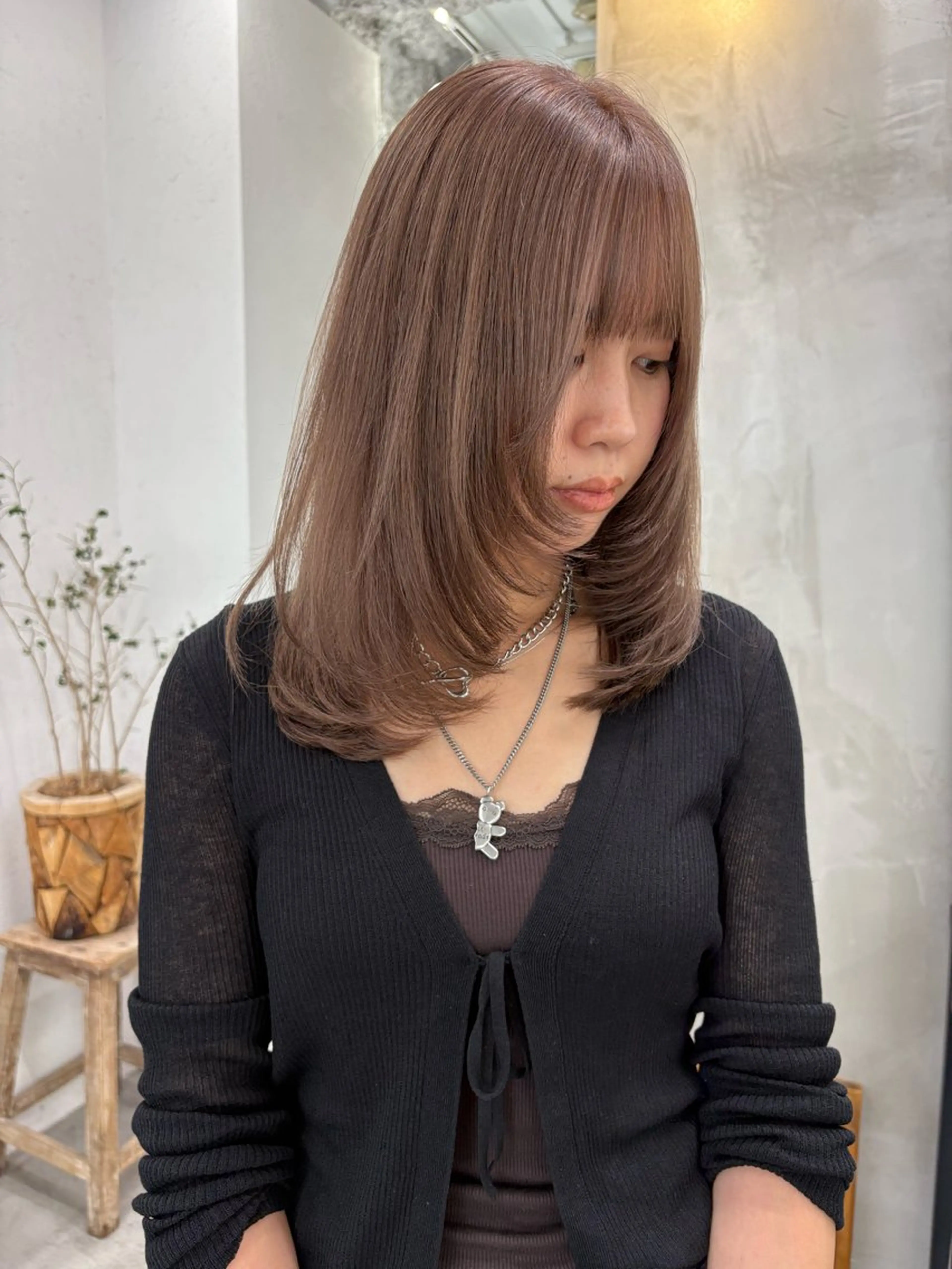 セミロング カラー メンズ ベージュカラー ココアベージュ カット ヘアカラー トリートメント 🧸艶々韓国ヘア 🧁mizunaのヘアスタイル