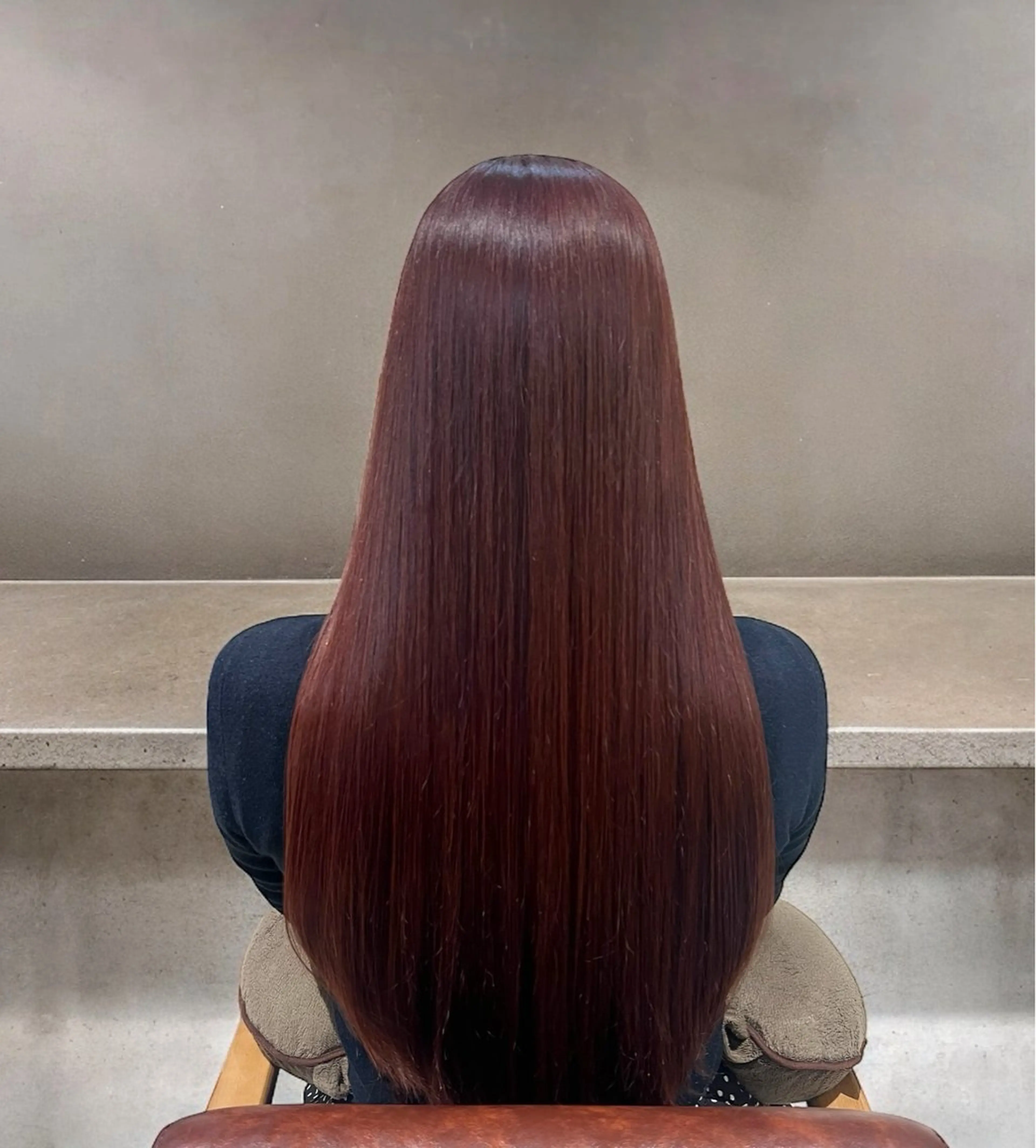 ロング カラー レッドカラー 髪質改善メニュー 長井 美佐子のヘアスタイル