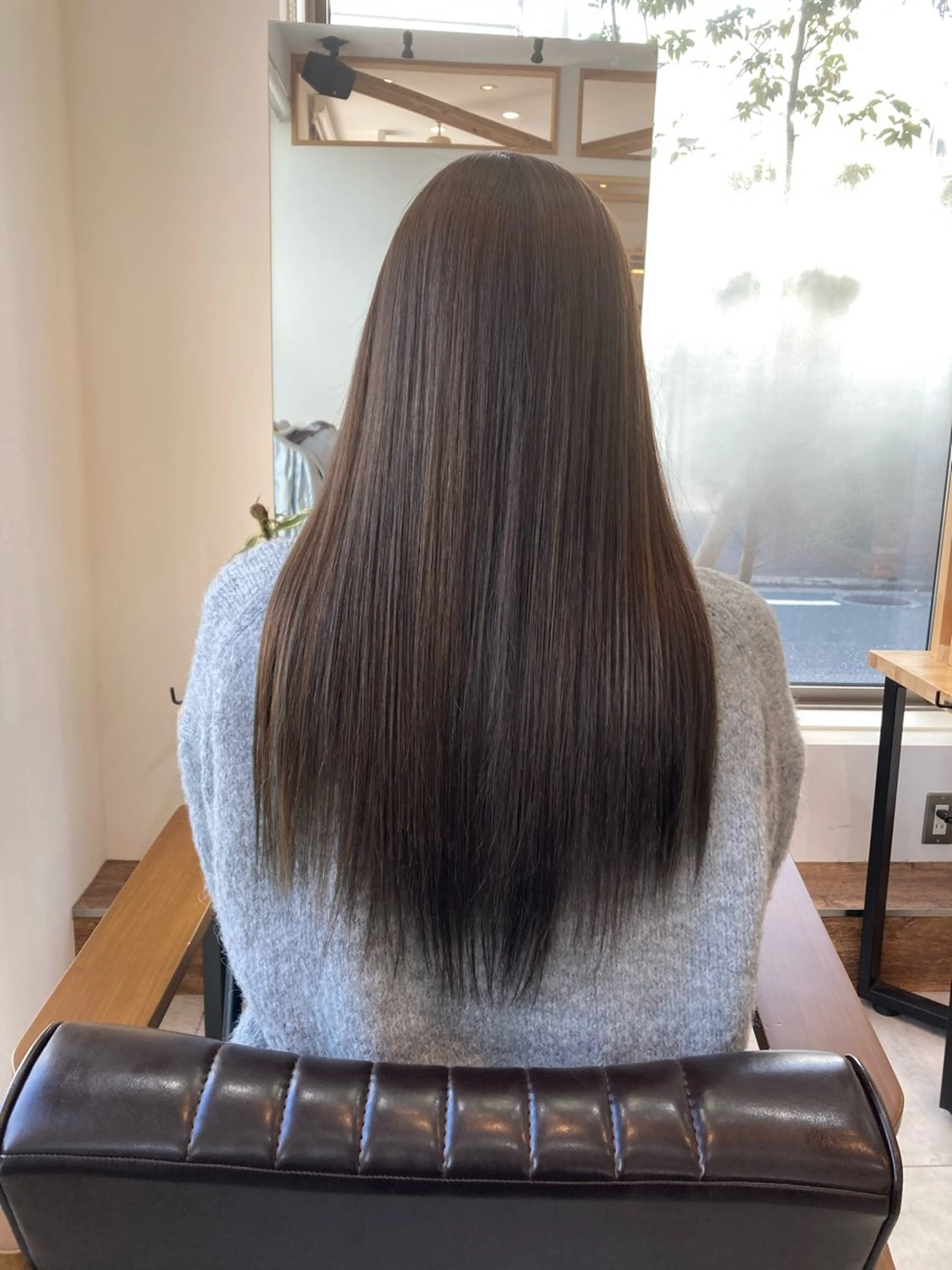 カラー 今谷 莉夏子のヘアスタイル