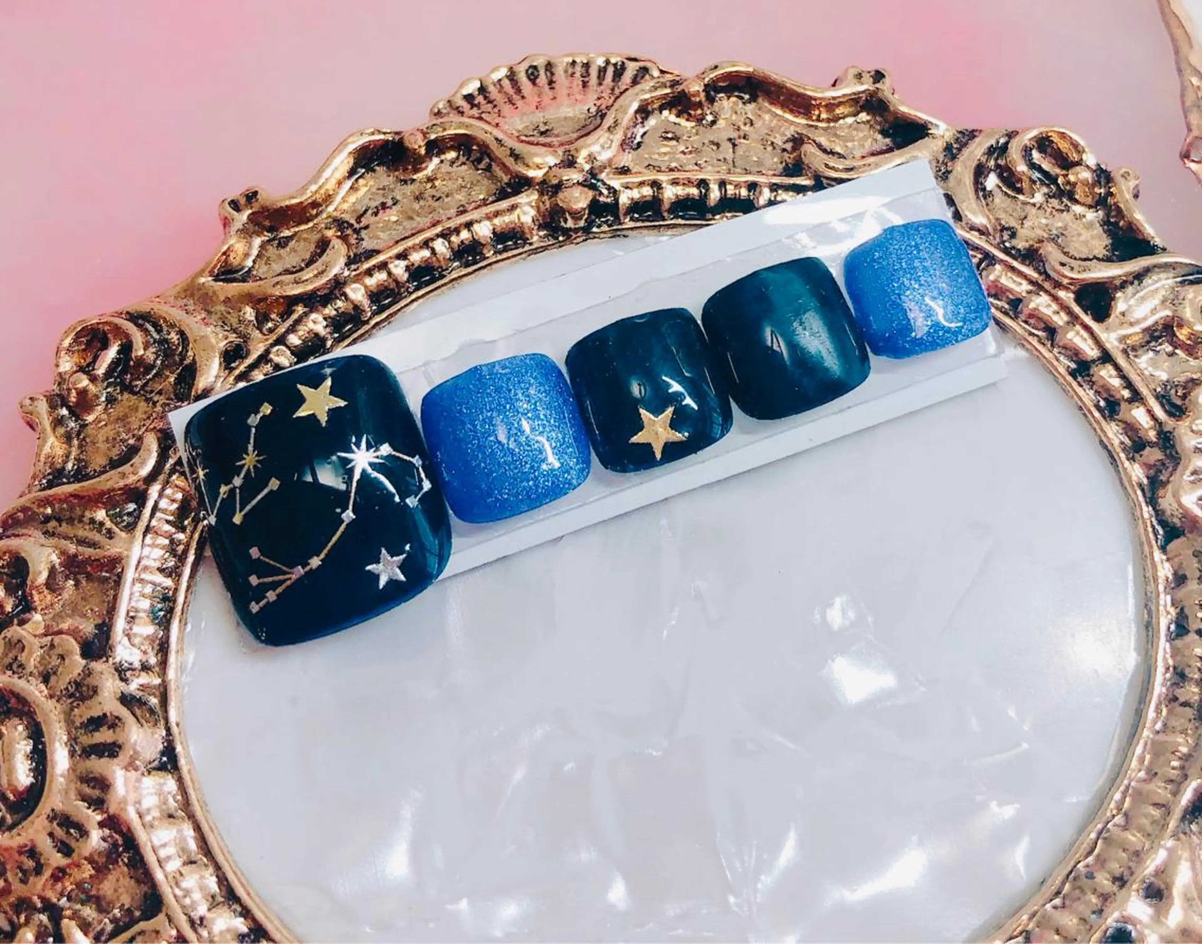 ネイル フットネイル フットネイル CROWN プライベートサロンのネイルデザイン