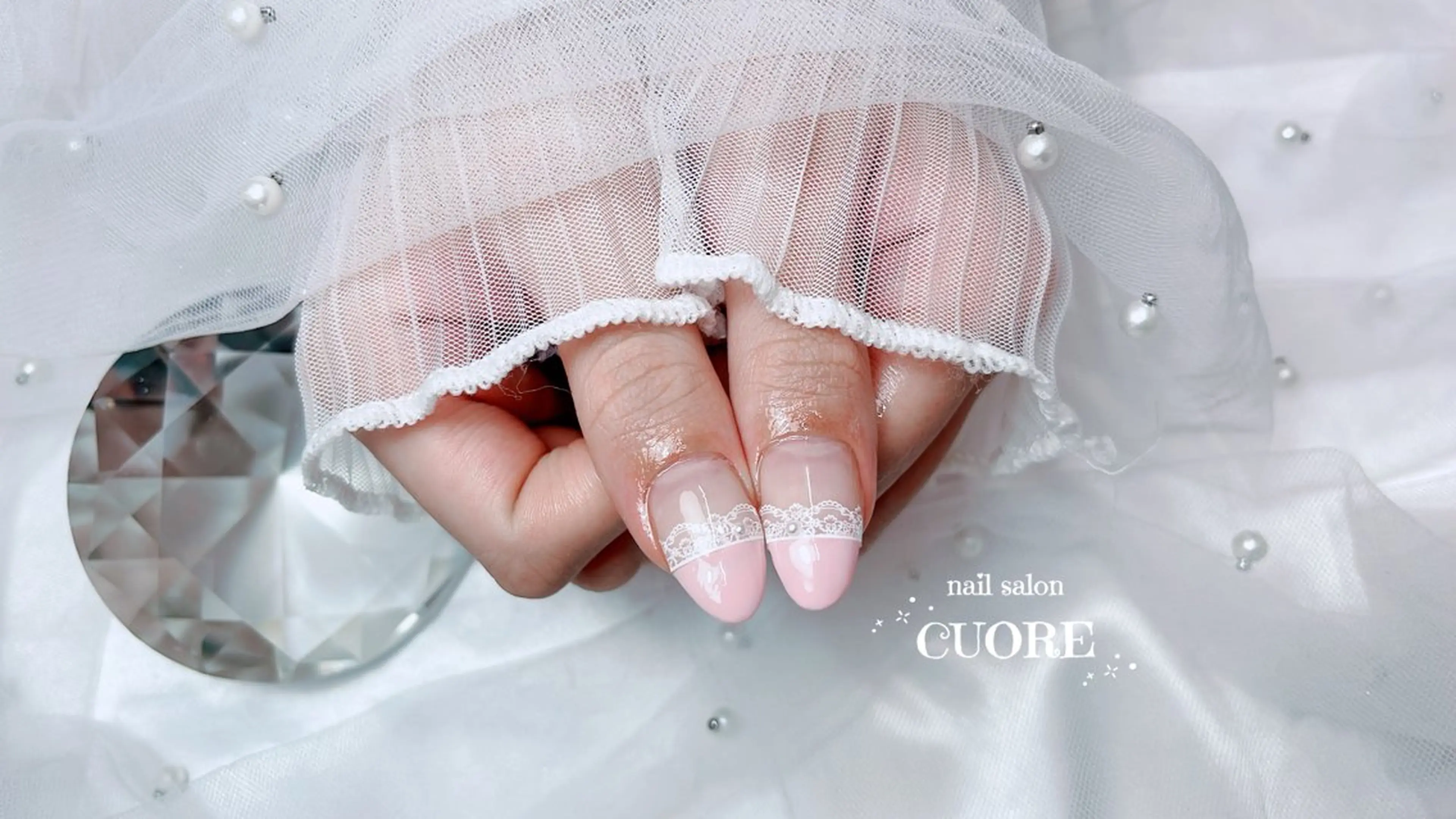 ネイル フラッシュネイル フレンチネイル レース 冬ネイル nail salon CUOREのネイルデザイン