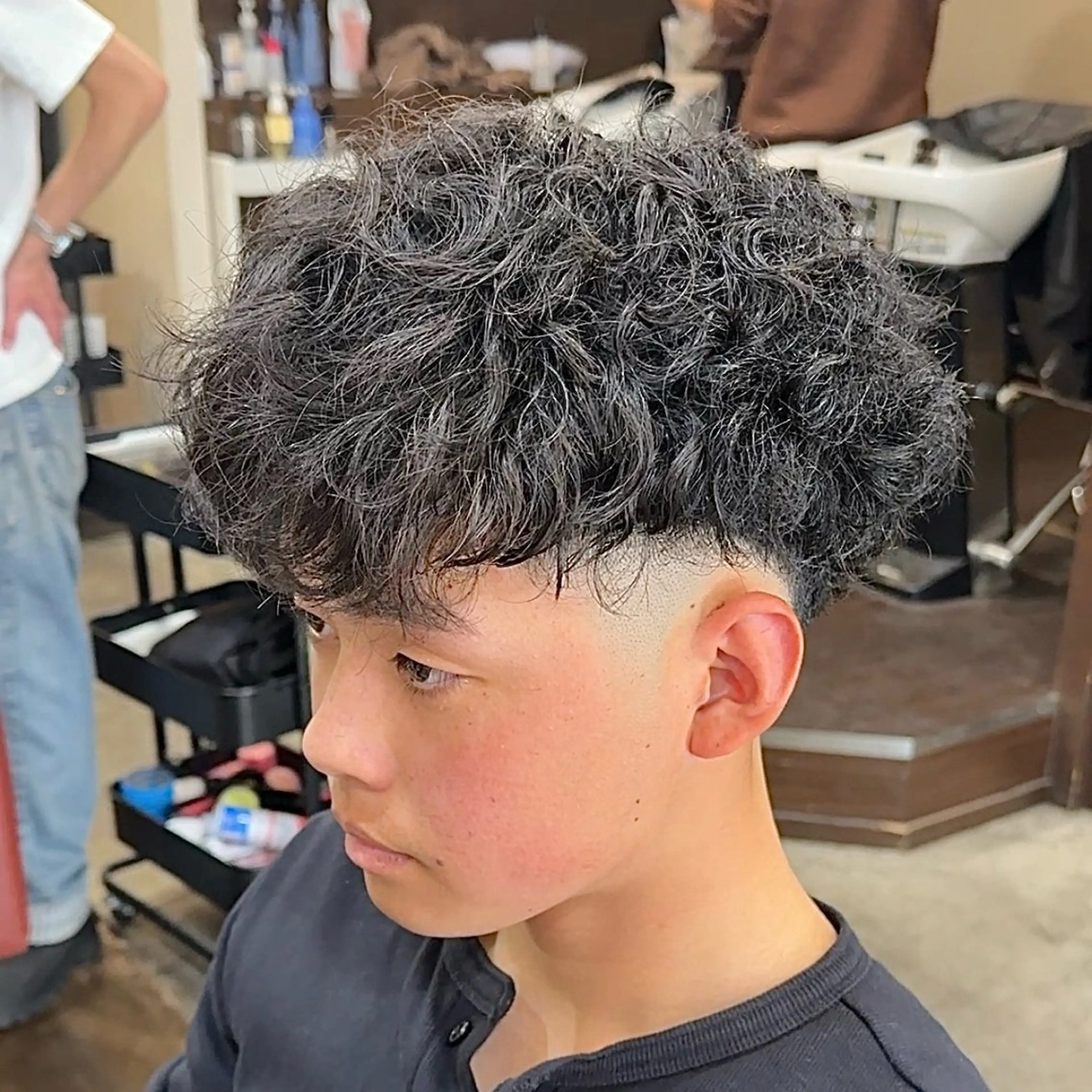 パーマ メンズ フェードカット スペインカール カット パーマ スペインカール/ サーフカール/RYUのヘアスタイル