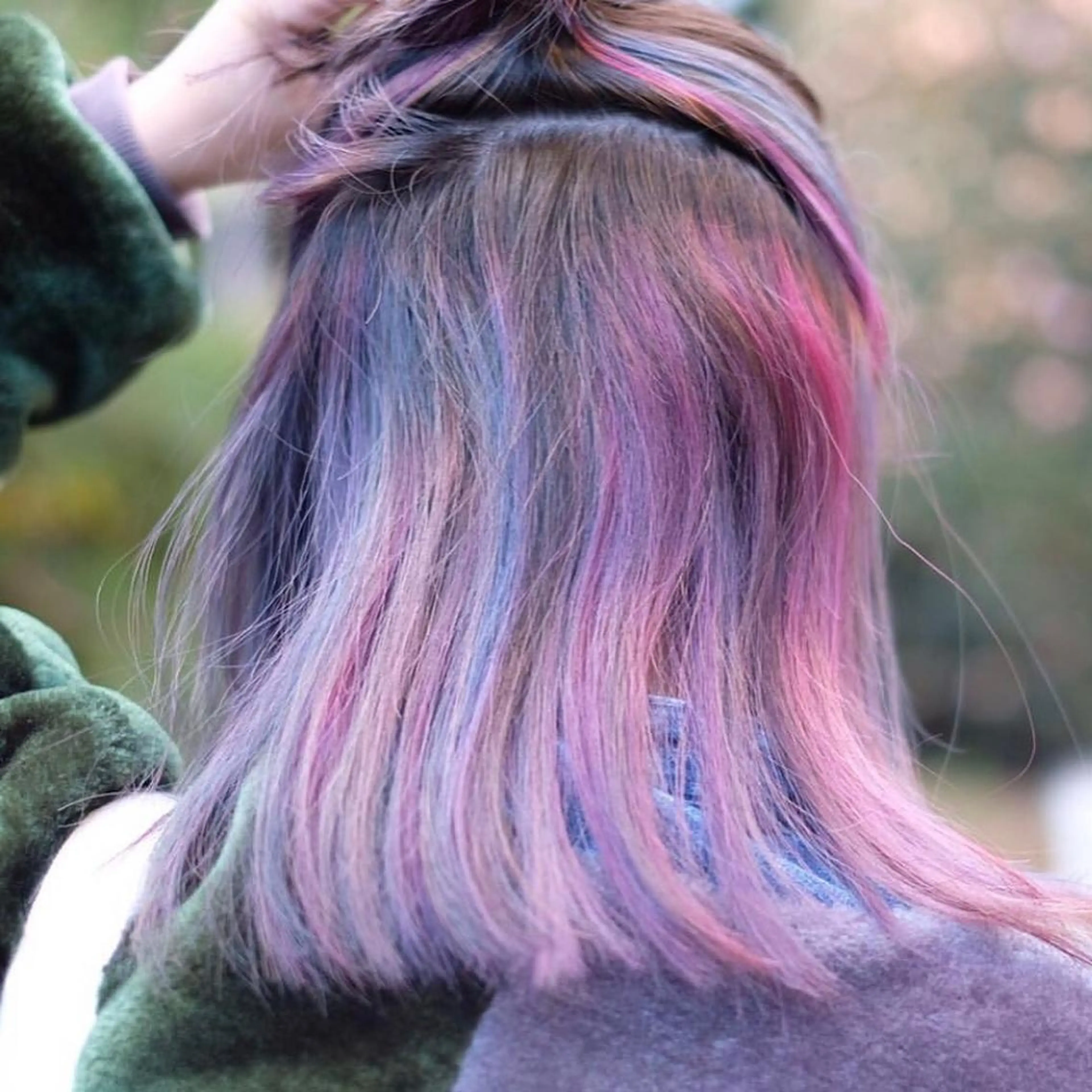 ミディアム カラー ユニコーンカラー カット ヘアカラー トリートメント 原宿サロン代表 デザインカラー伊藤卓のヘアスタイル