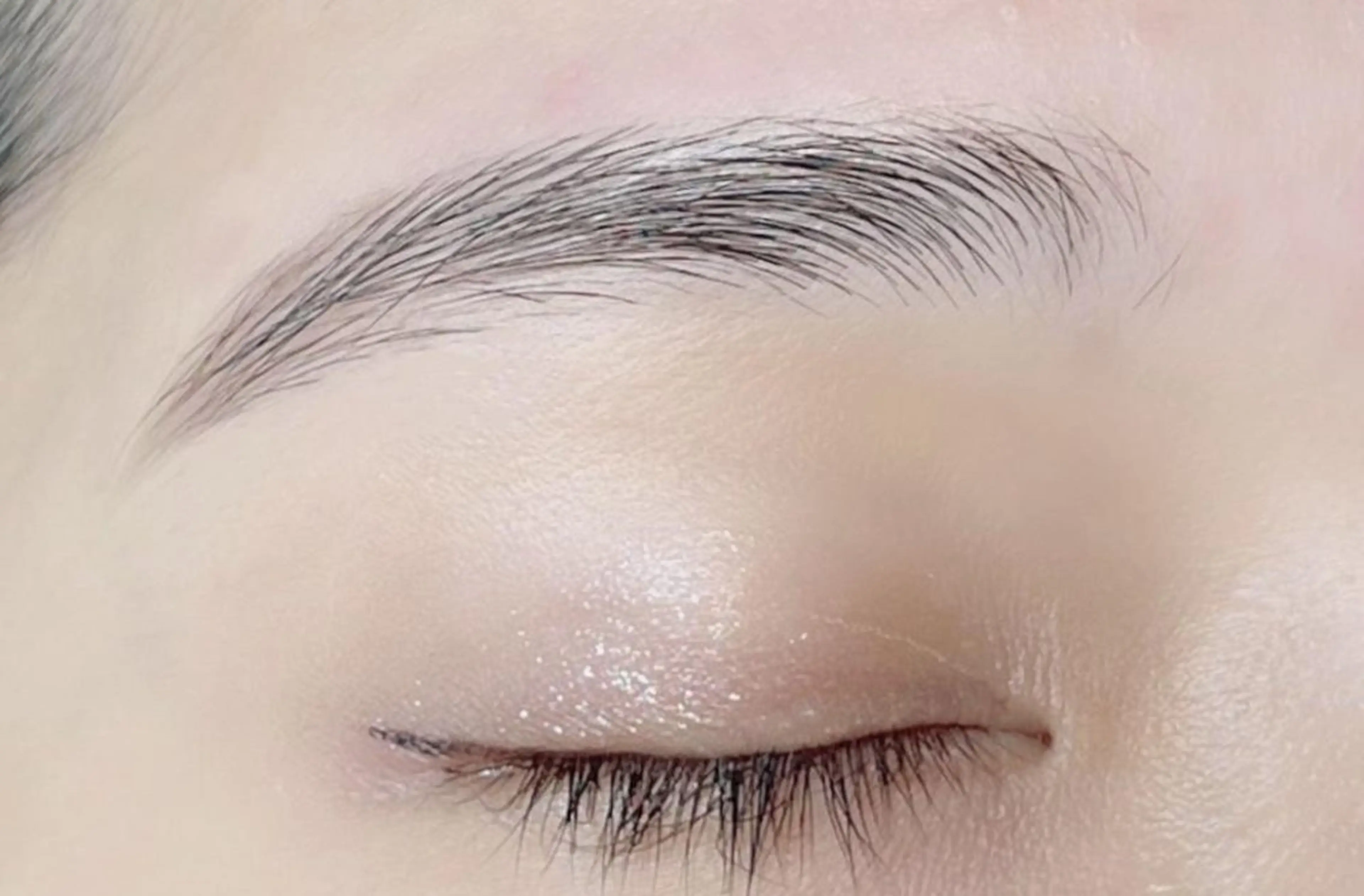 アイブロウ Rosanna 内田のマツエク・マツパデザイン