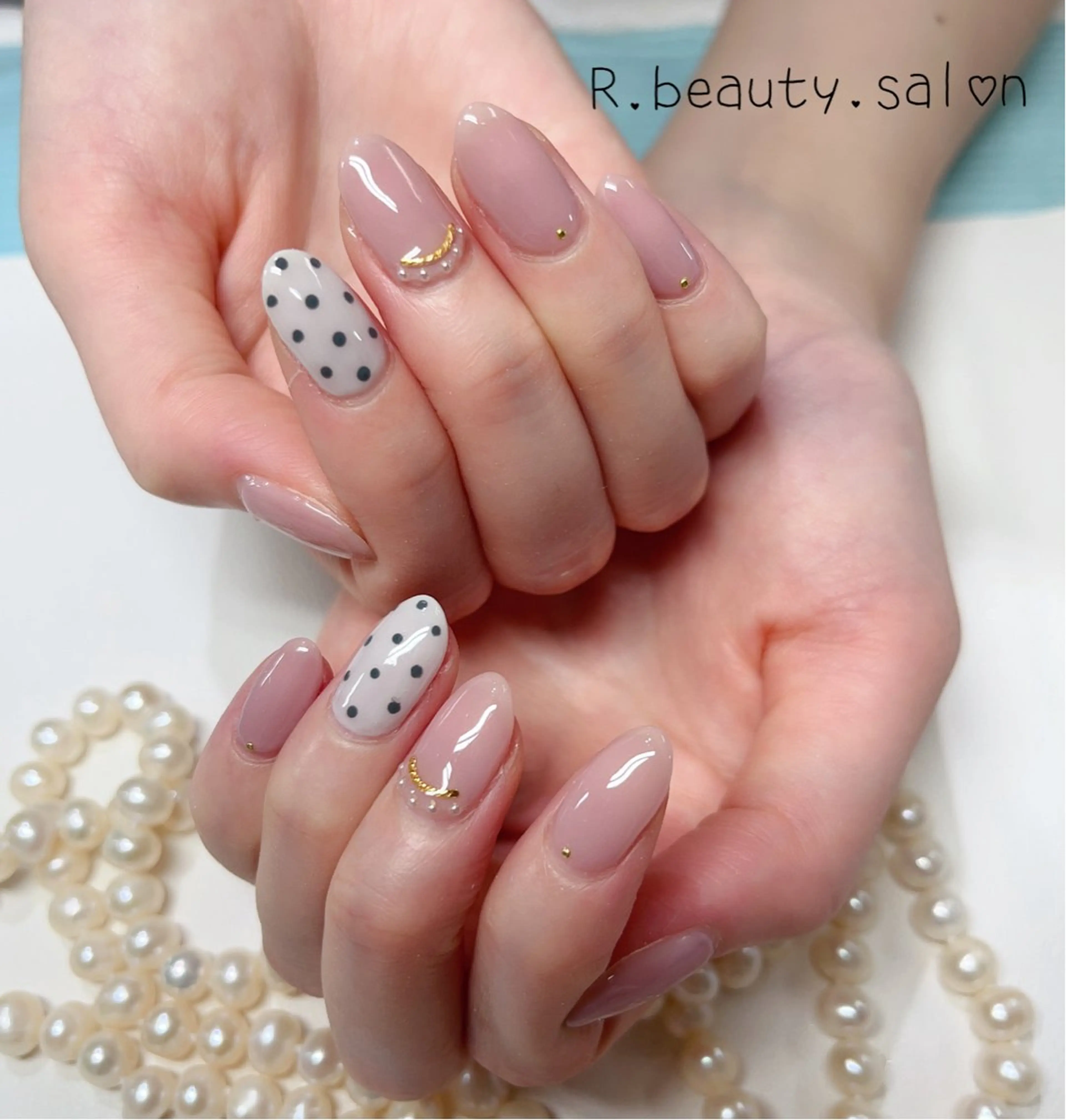 ネイル R.beauty サロンのネイルデザイン