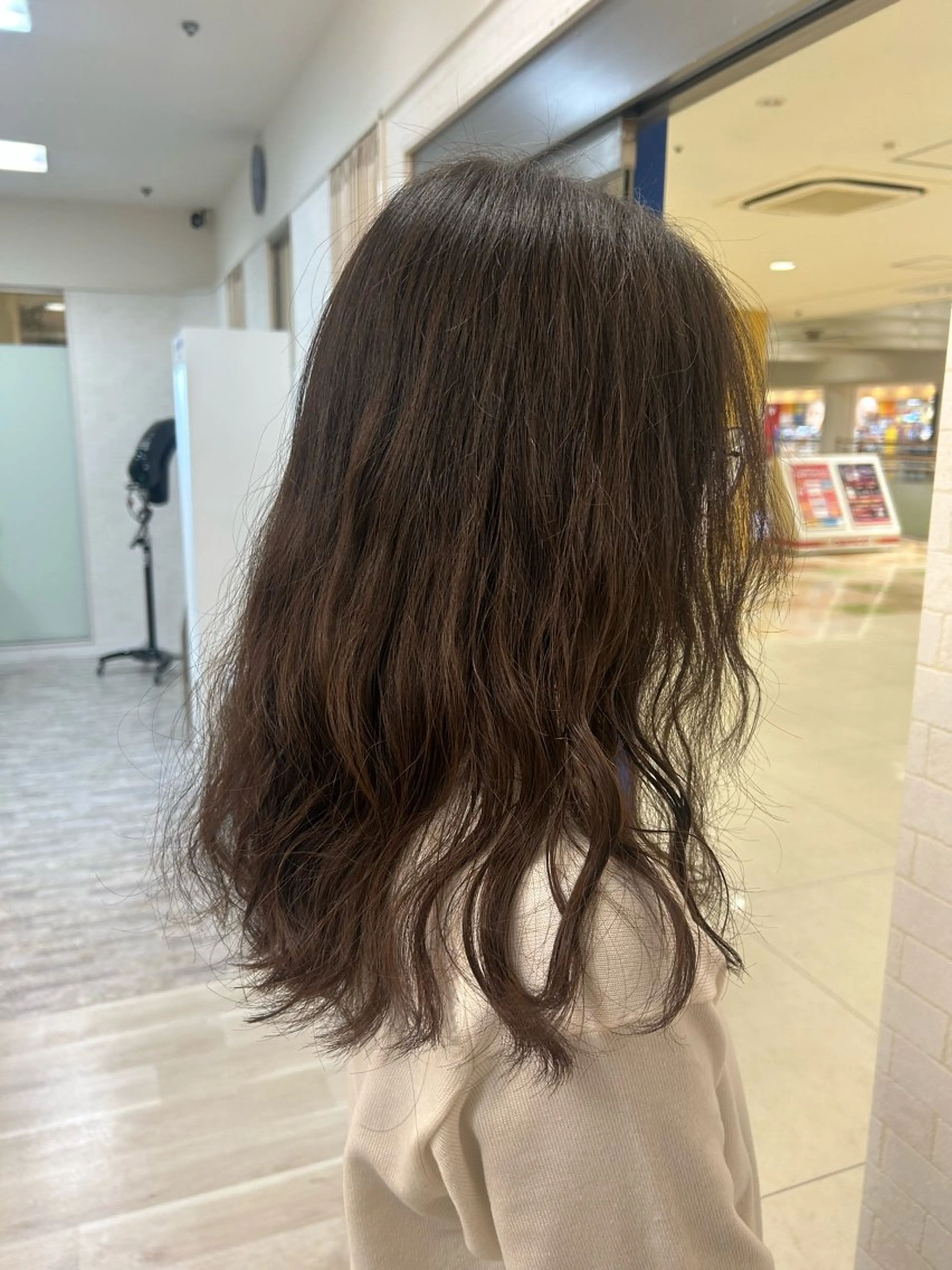 セミロング パーマ セミロングパーマ カット パーマ 瀧 葉月のヘアスタイル