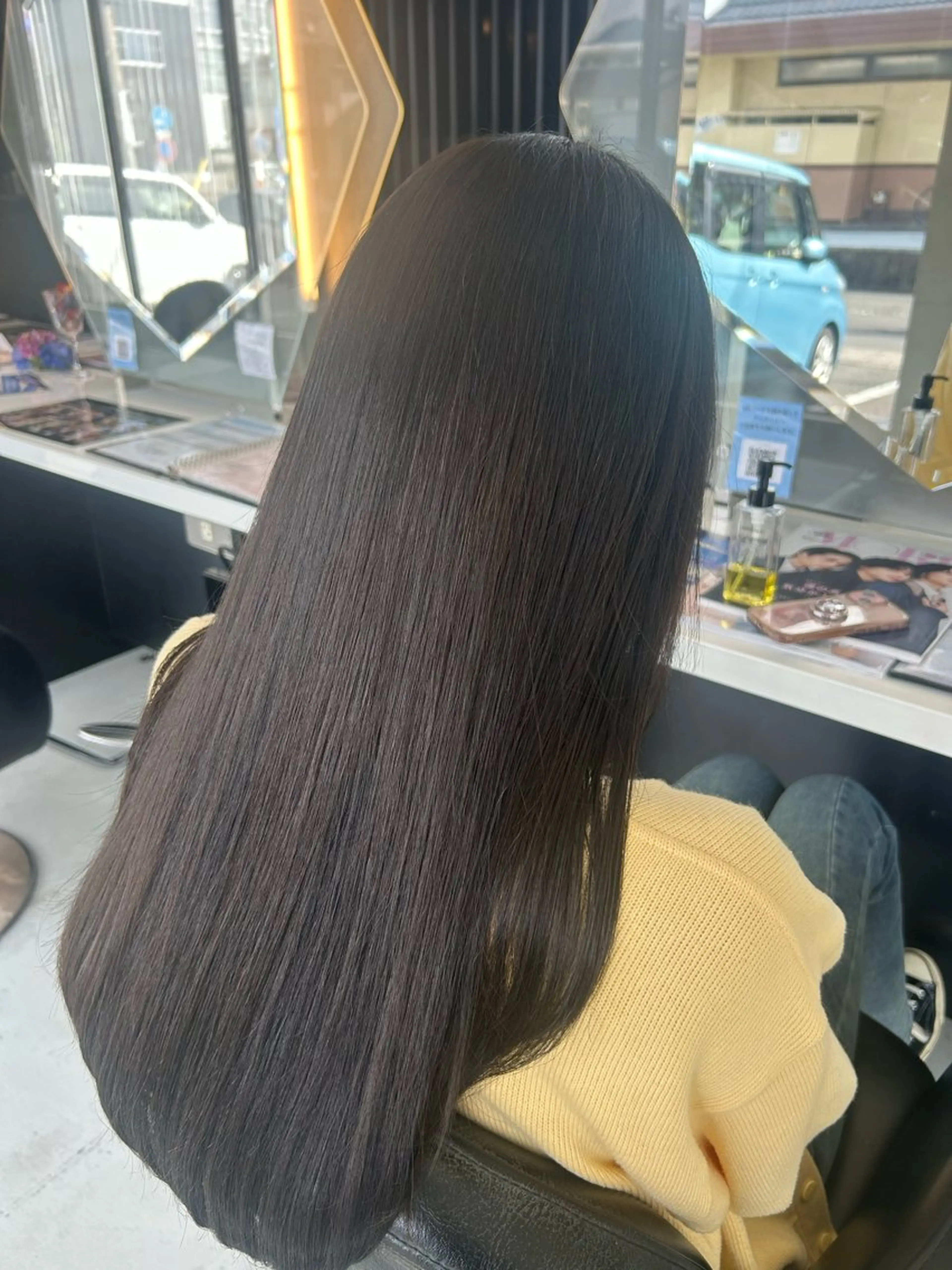 ロング カラー 縮毛矯正・癒し ヘッドスパ🧸ここなのヘアスタイル