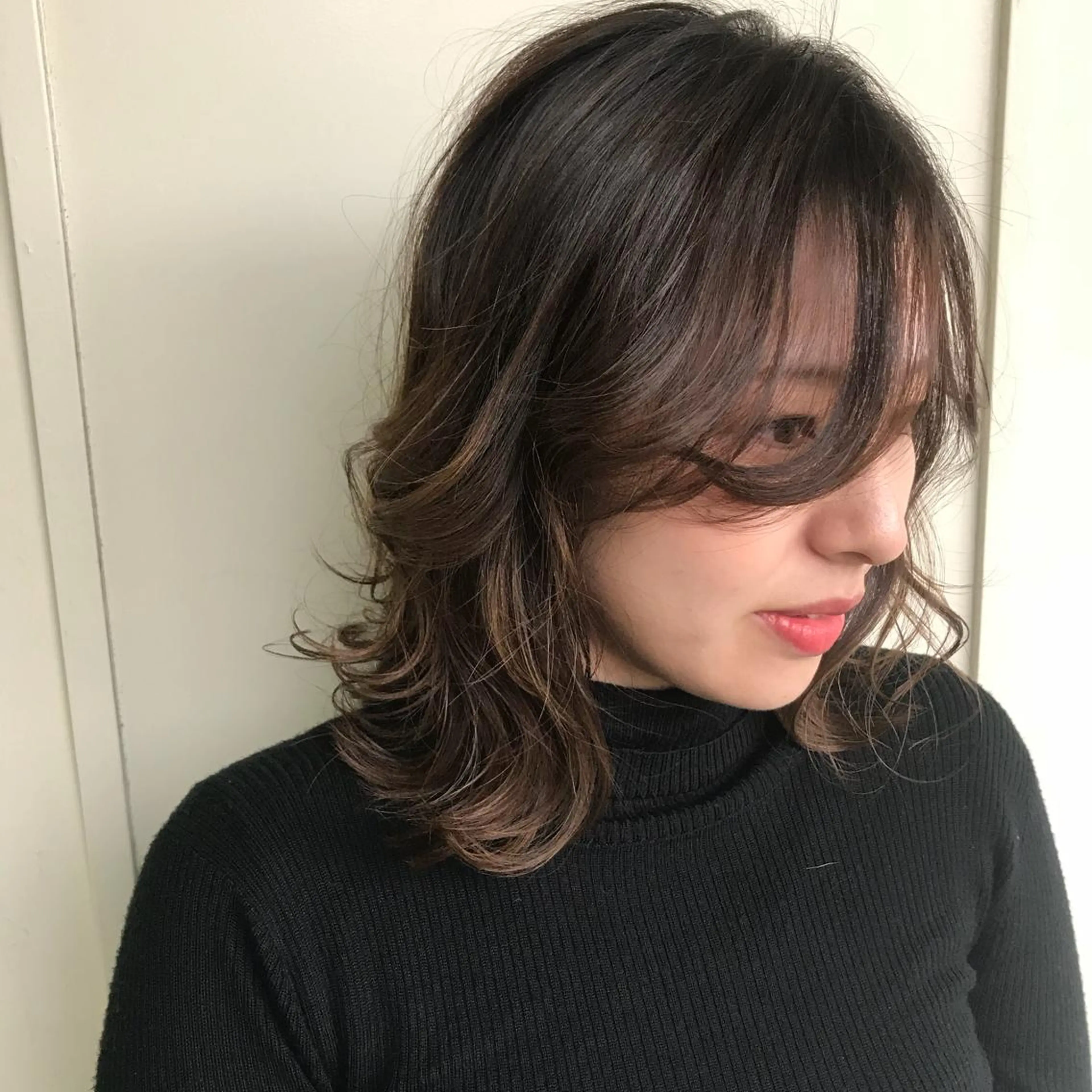 ミディアム カラー ヘアアレンジ レイヤーカット 【体験】韓国 メイク&ヘア天神のヘアスタイル