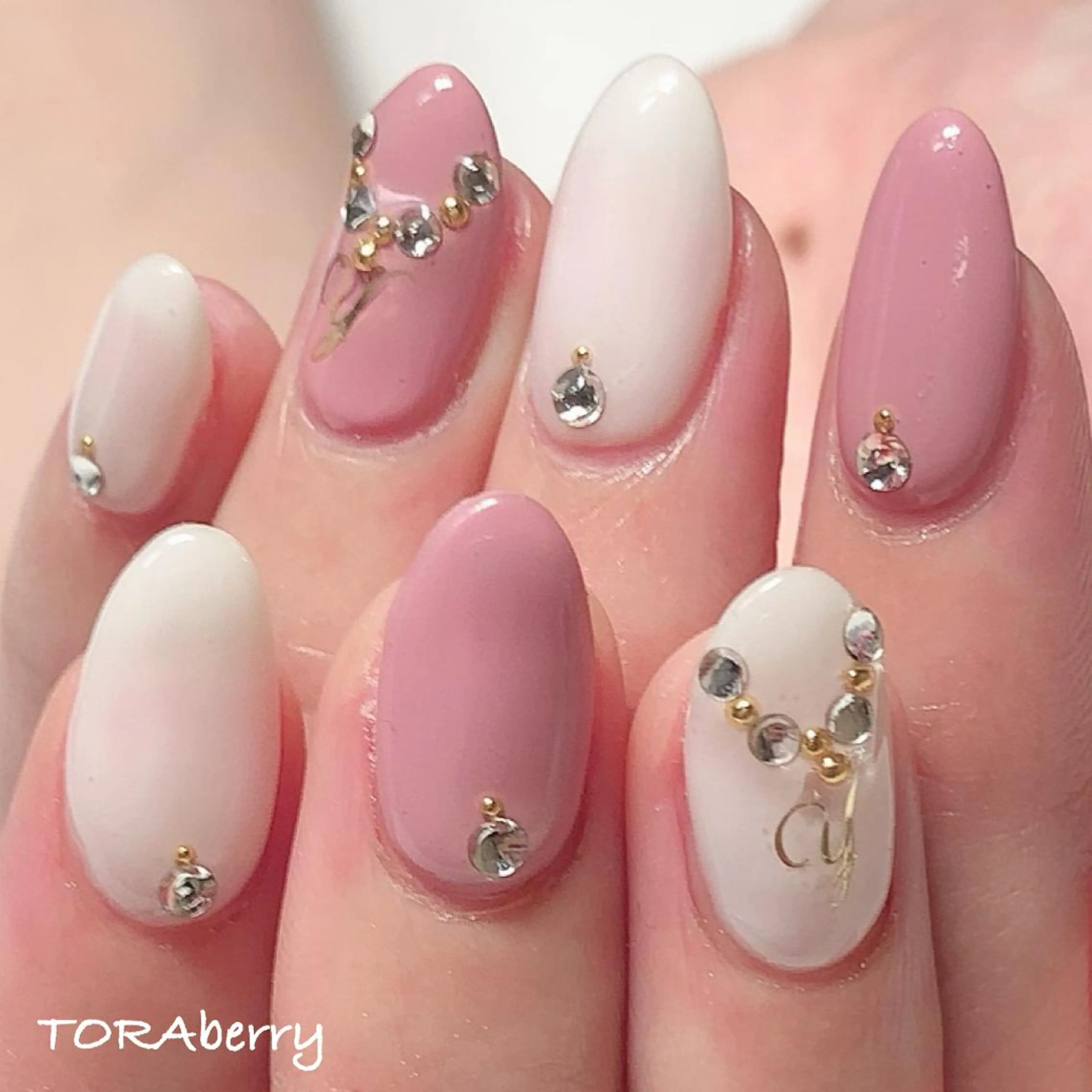 ネイル ハンドネイル ネイリスト なつみのネイルデザイン