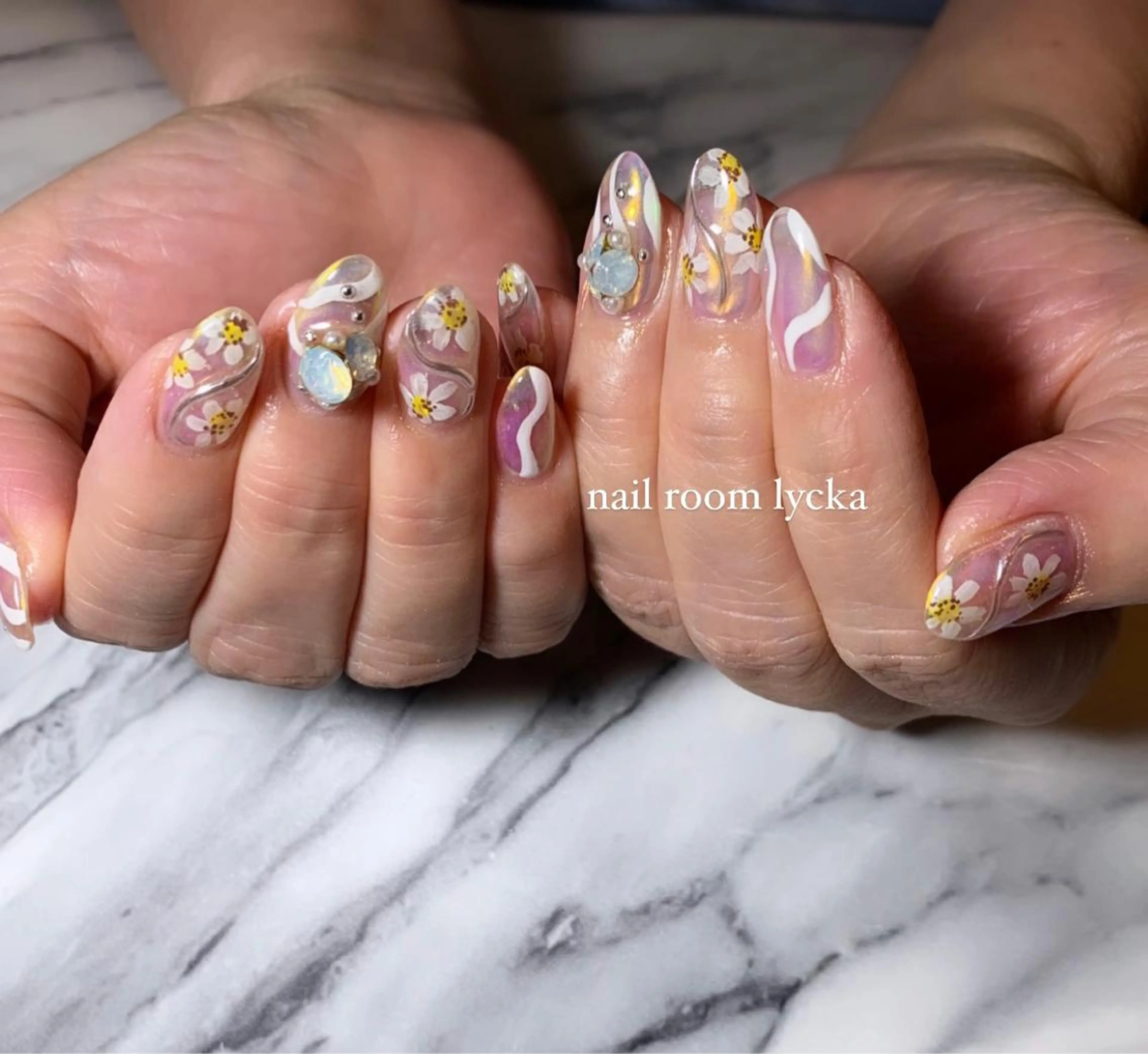 ネイル ﾈｲﾙﾙｰﾑﾘｯｶ 𝐦𝐚𝐲𝐮のネイルデザイン