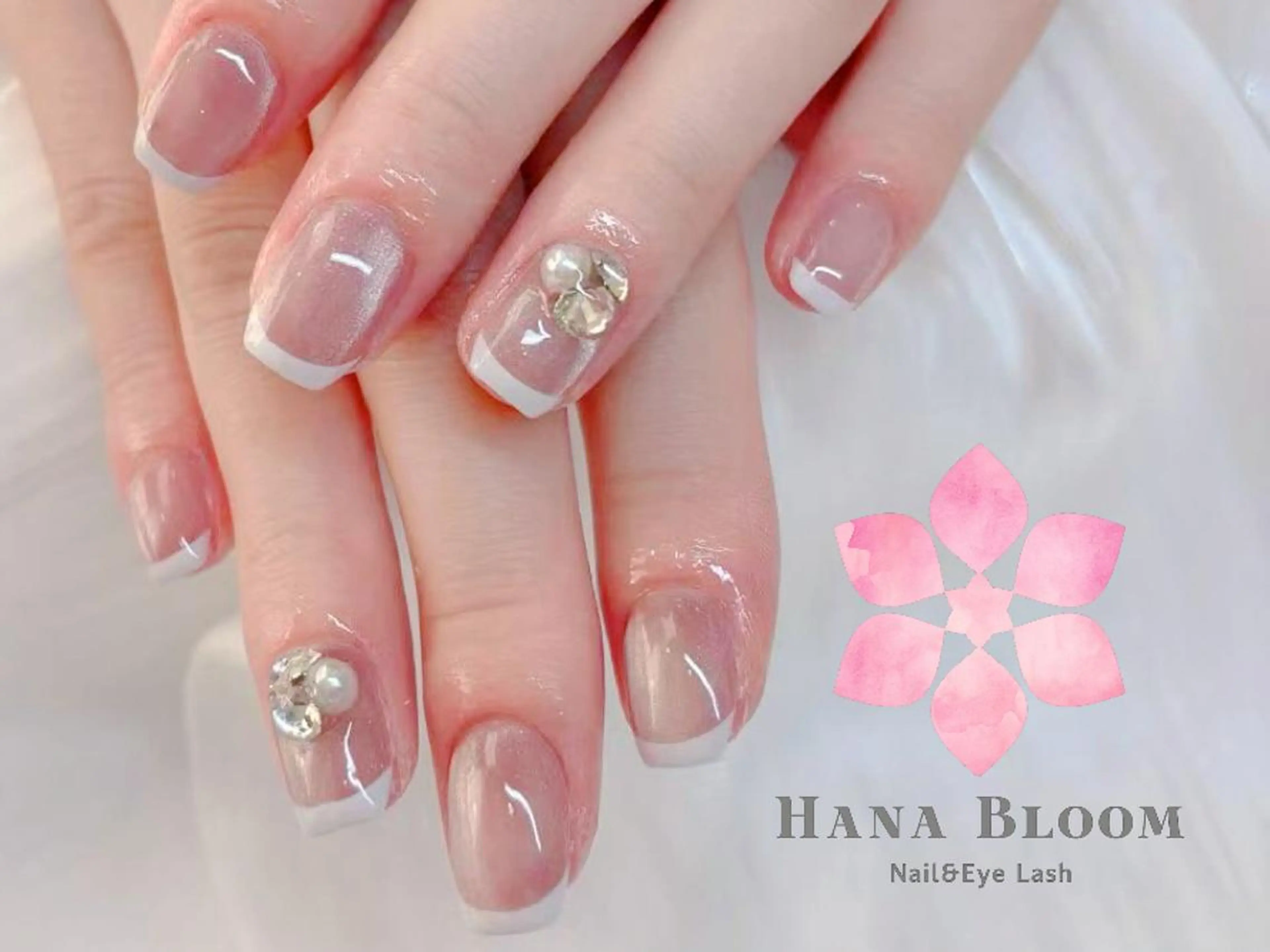 ネイル 長さ出し フレンチネイル ジェルネイル ガラスフレンチ 韓国ネイル Hana Bloom Nail💛Rinaのネイルデザイン