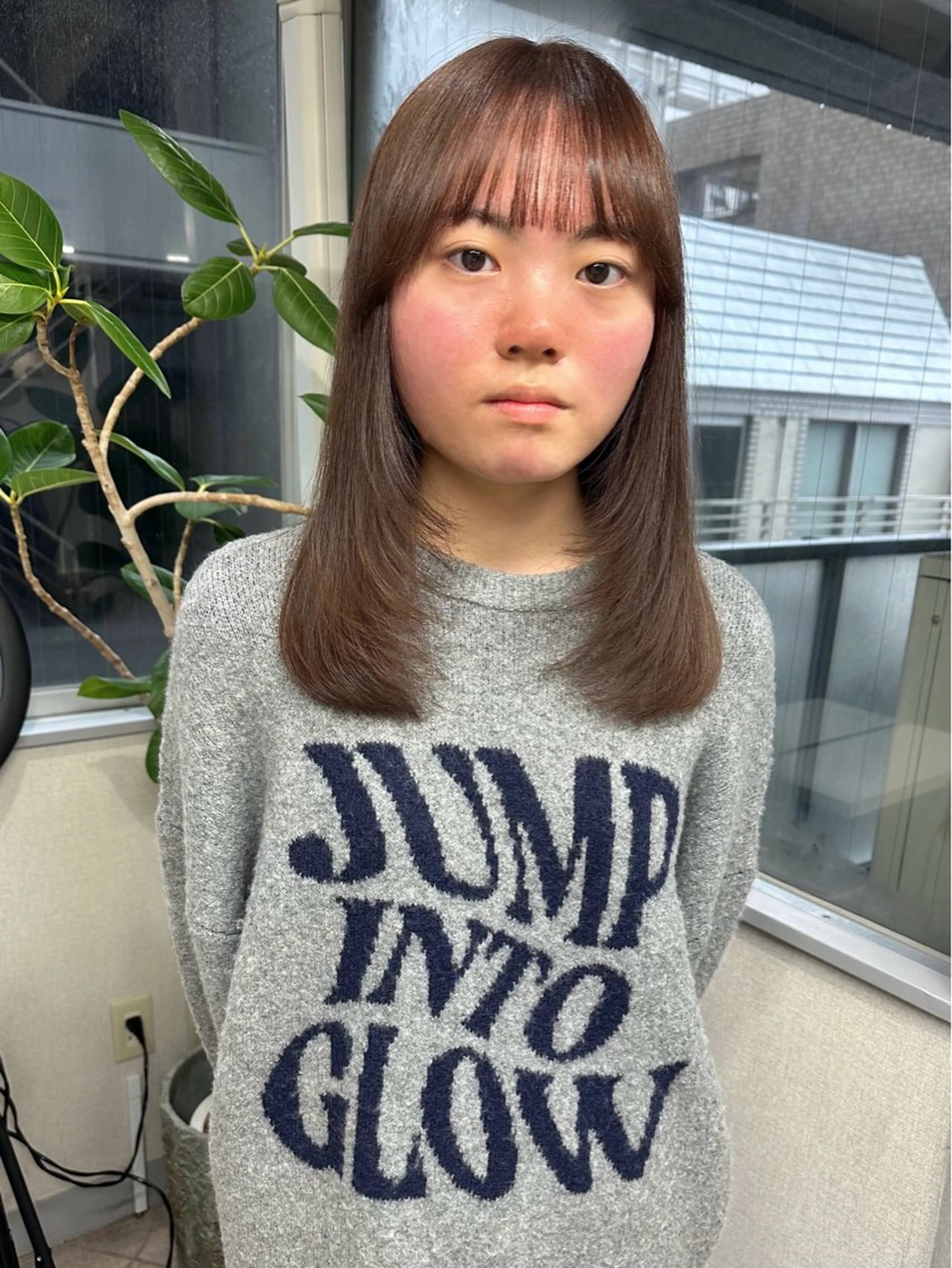 セミロング カラー ベージュカラー ブラウンカラー ブラウンベージュ 顔周りカット レイヤーカット カット ヘアカラー トリートメント レイヤーカット🪄 耳ツボ🎀Ayumiのヘアスタイル