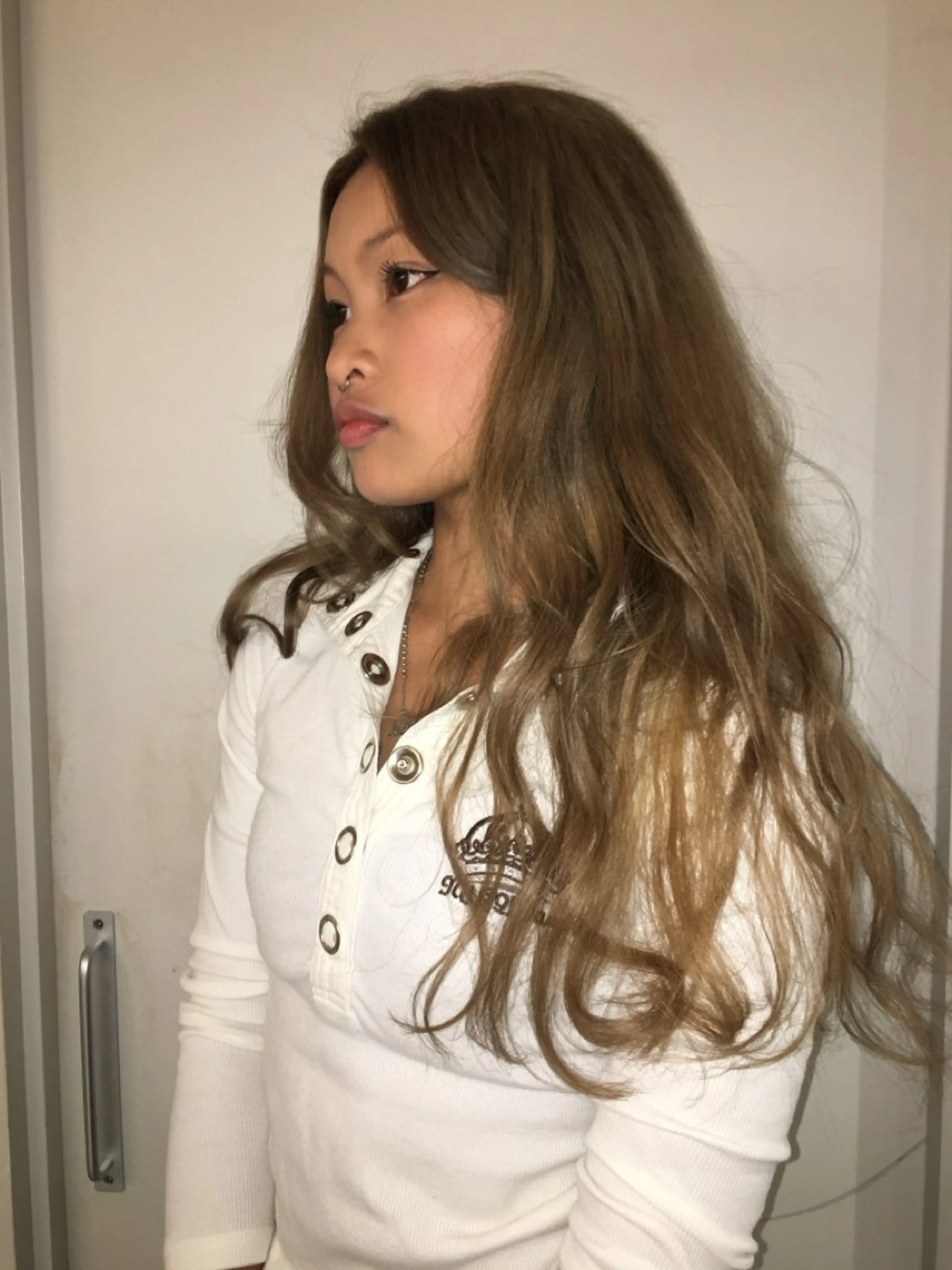 ロング ヘアカラー ナイトウ コトのヘアスタイル