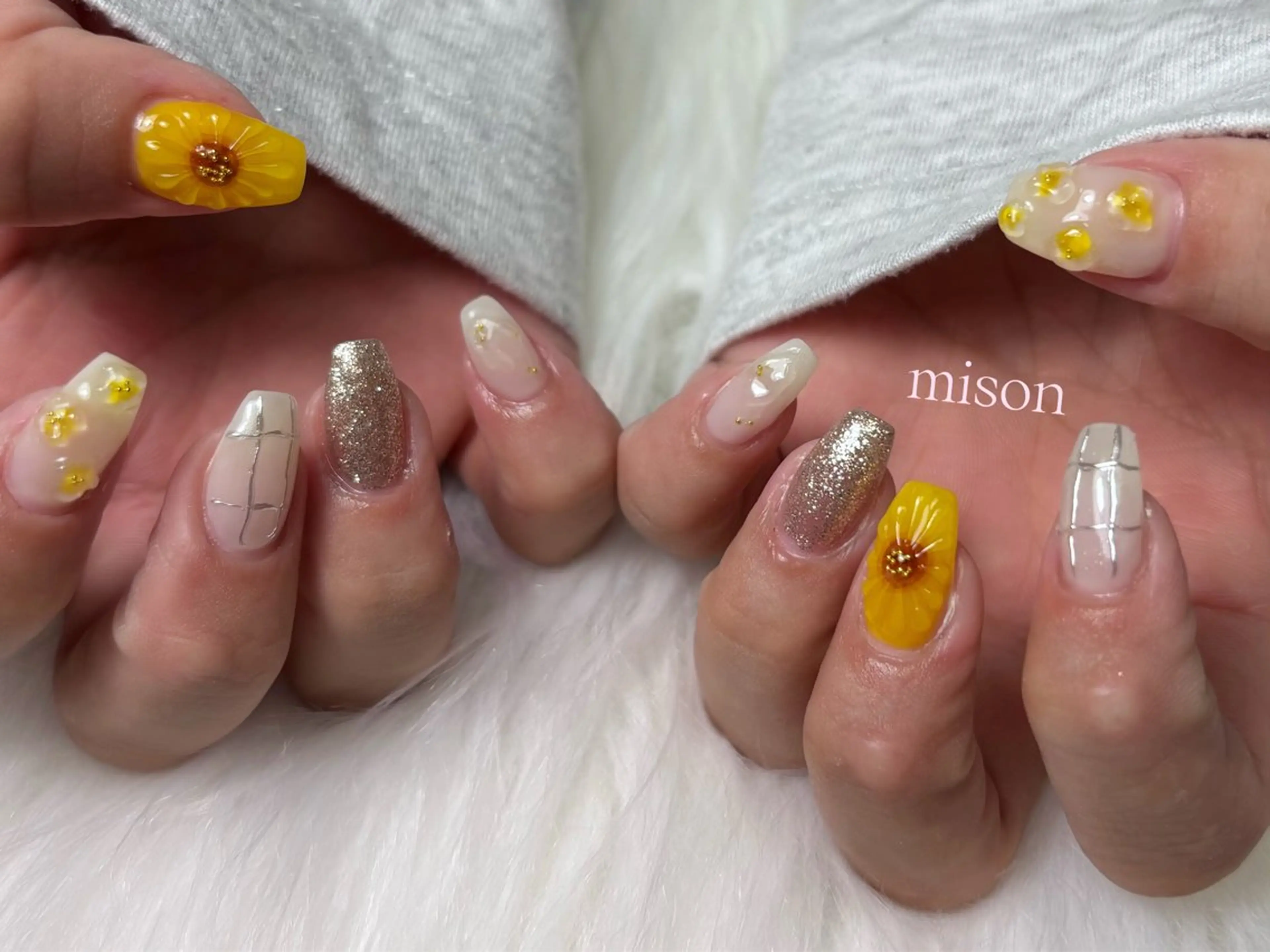 ネイル mison 安形友花のネイルデザイン