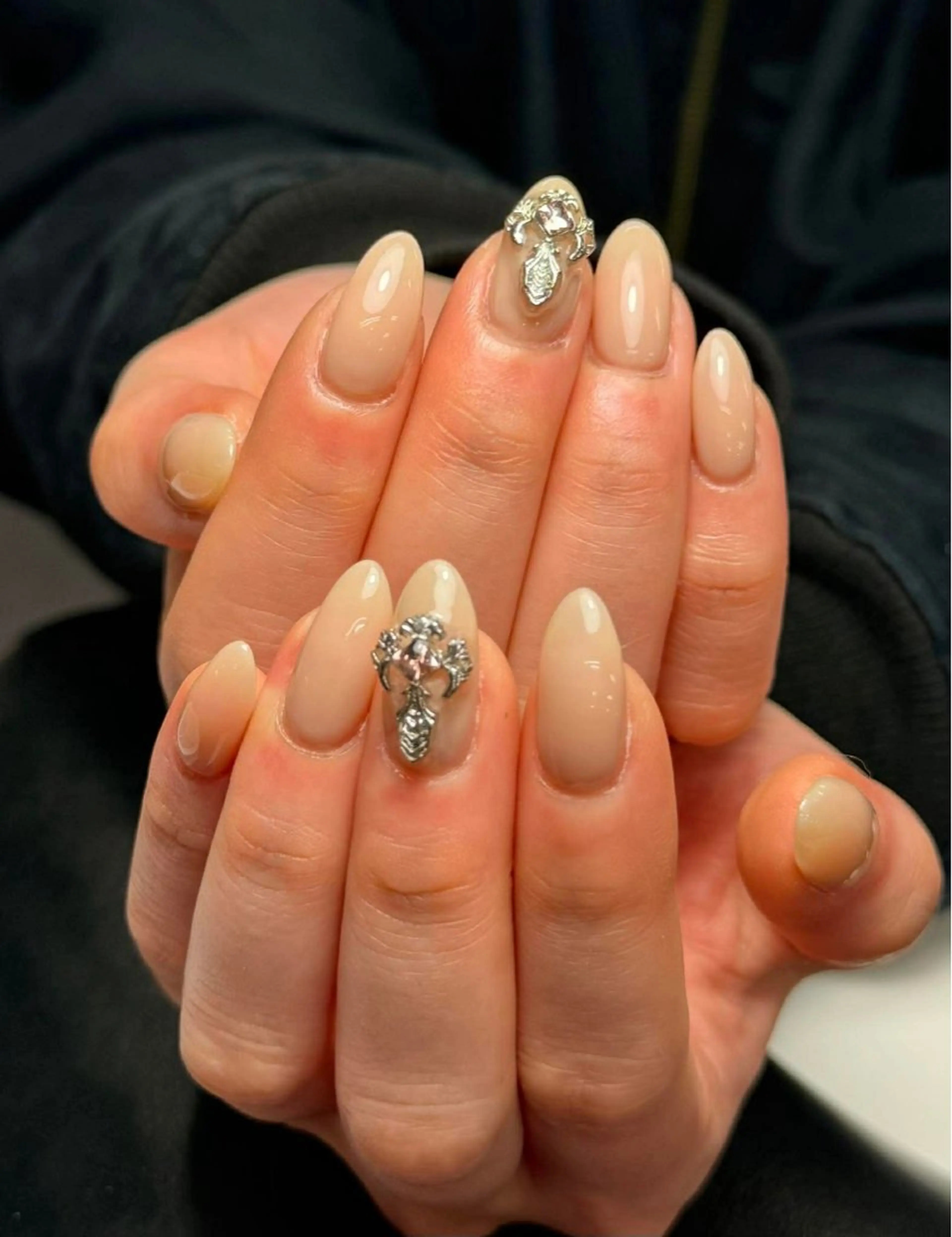 ワンカラー+2個パーツの写真